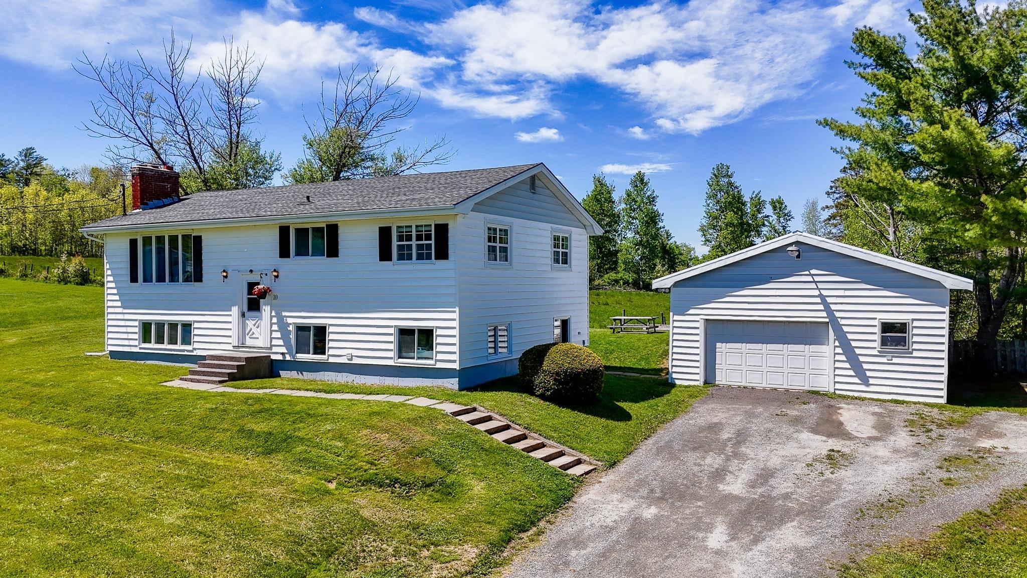 $399,900.00: 10 Leighton Drive, Brooklyn