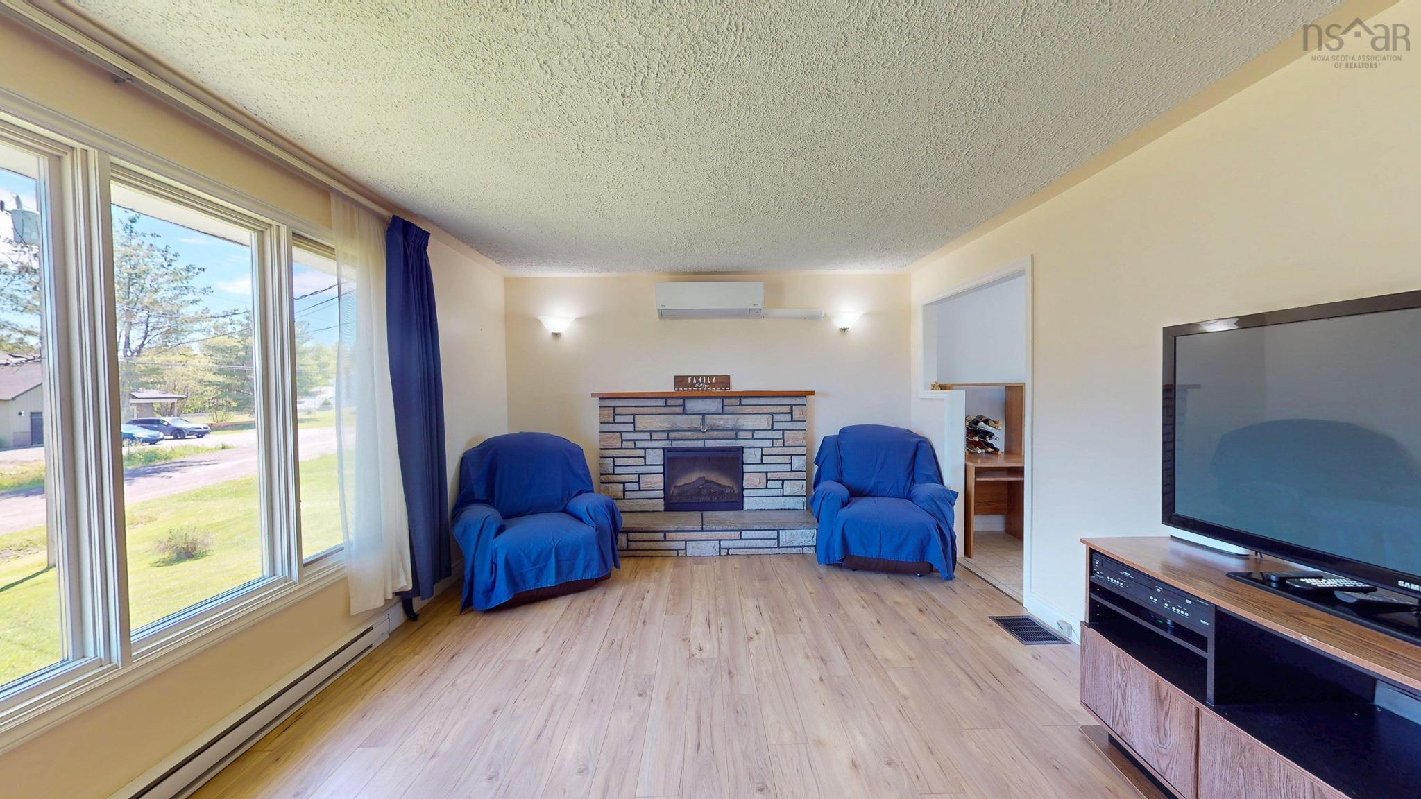 $399,900.00: 10 Leighton Drive, Brooklyn