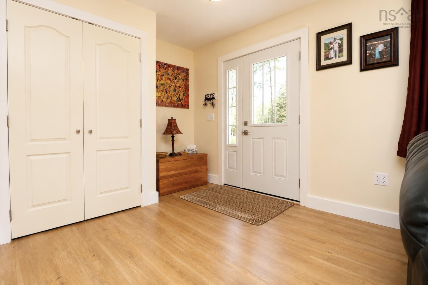 $349,900.00: 78 Whistle Stop Court, Westchester