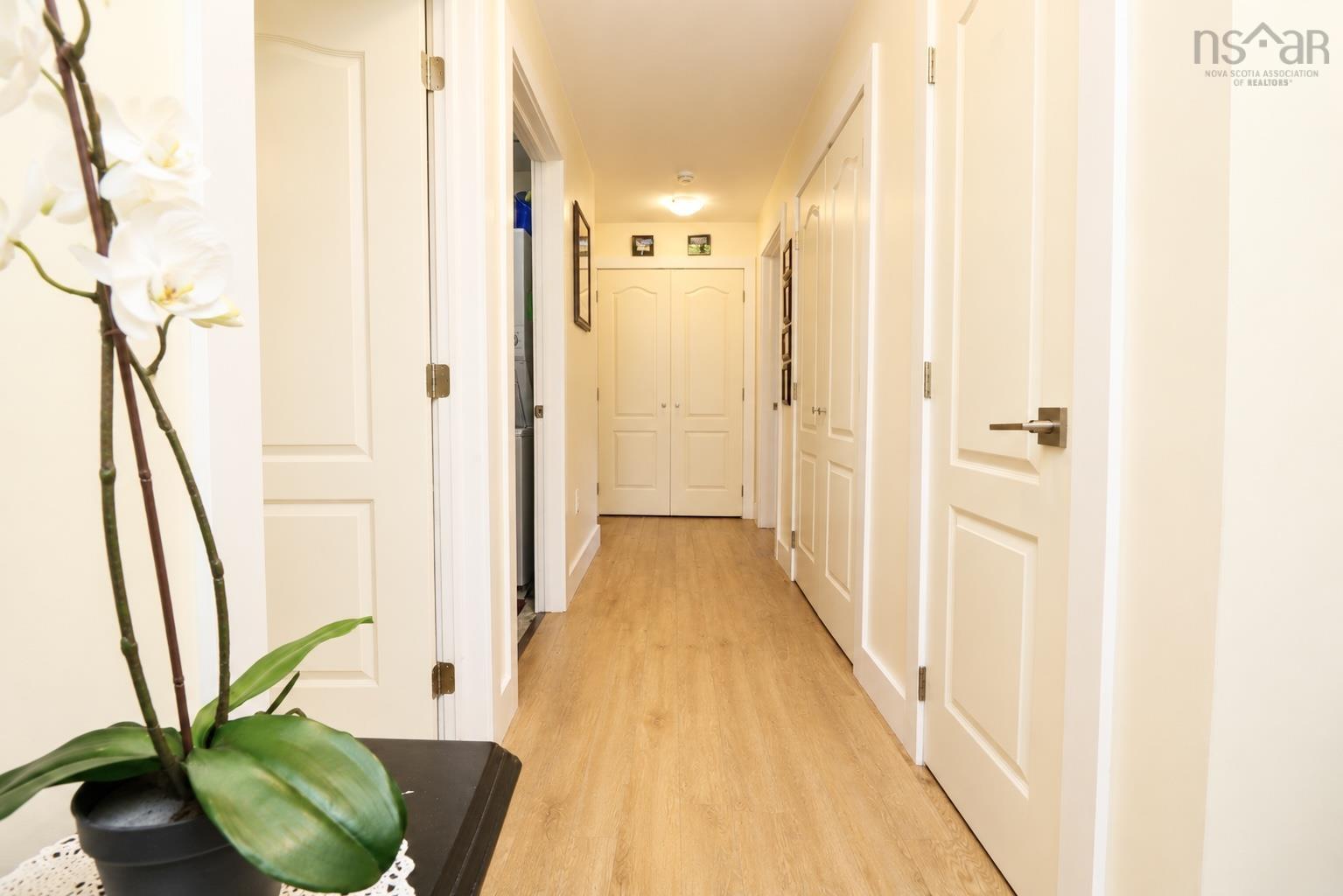 $349,900.00: 78 Whistle Stop Court, Westchester