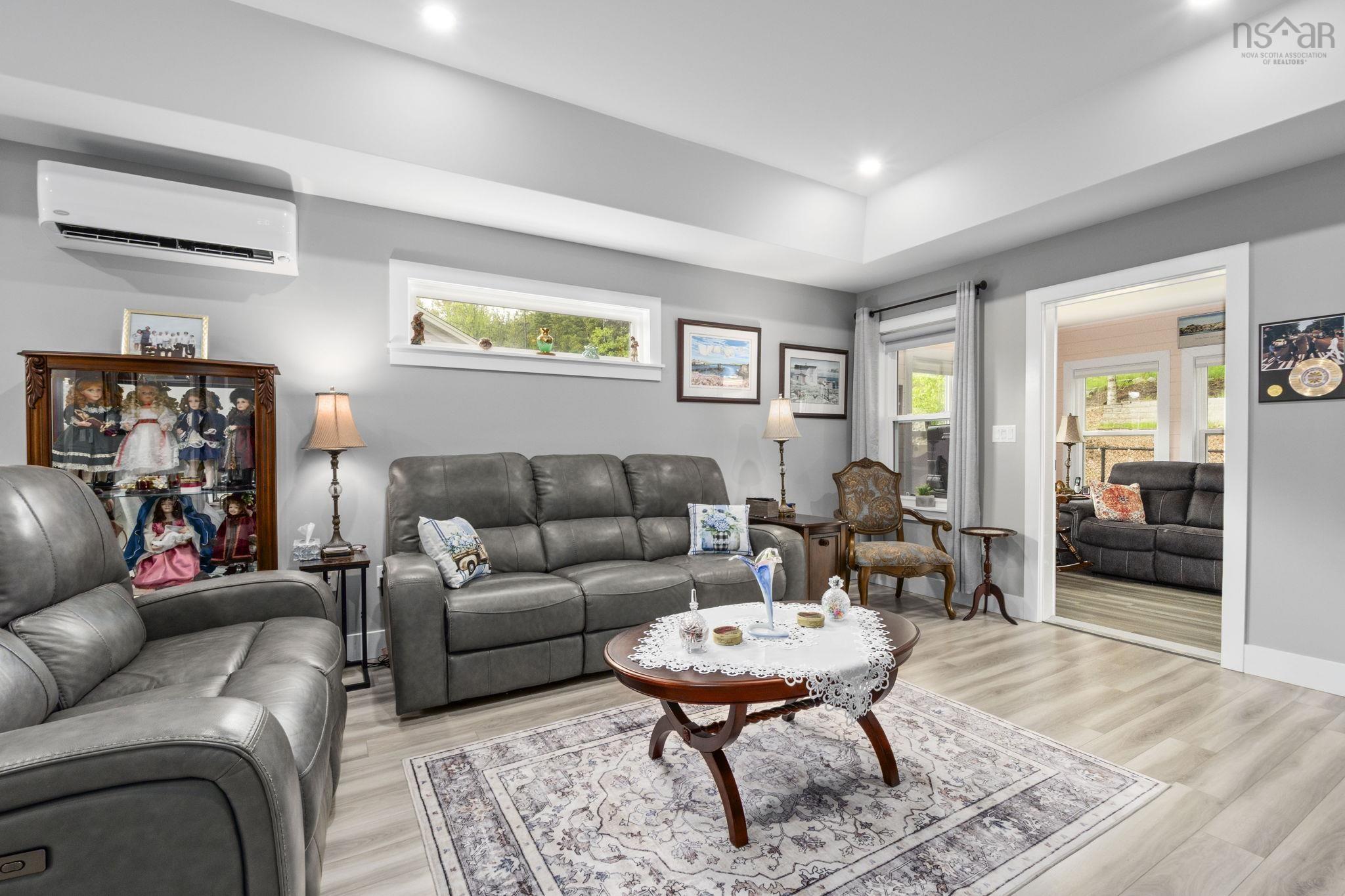 $499,900.00: 12 Edward Drive, Garlands Crossing