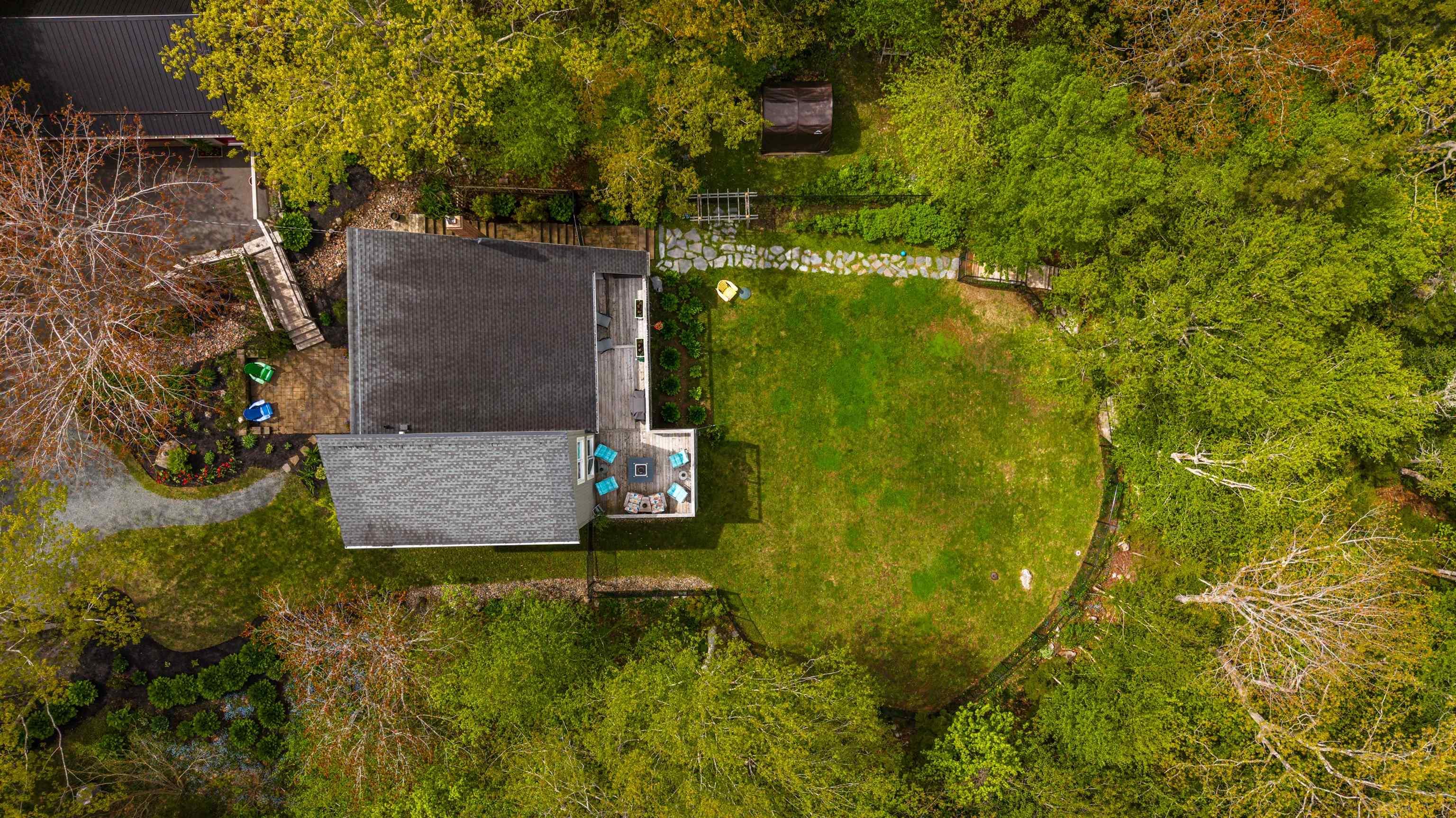 $849,900.00: 183 Lakewood Drive, Brookside