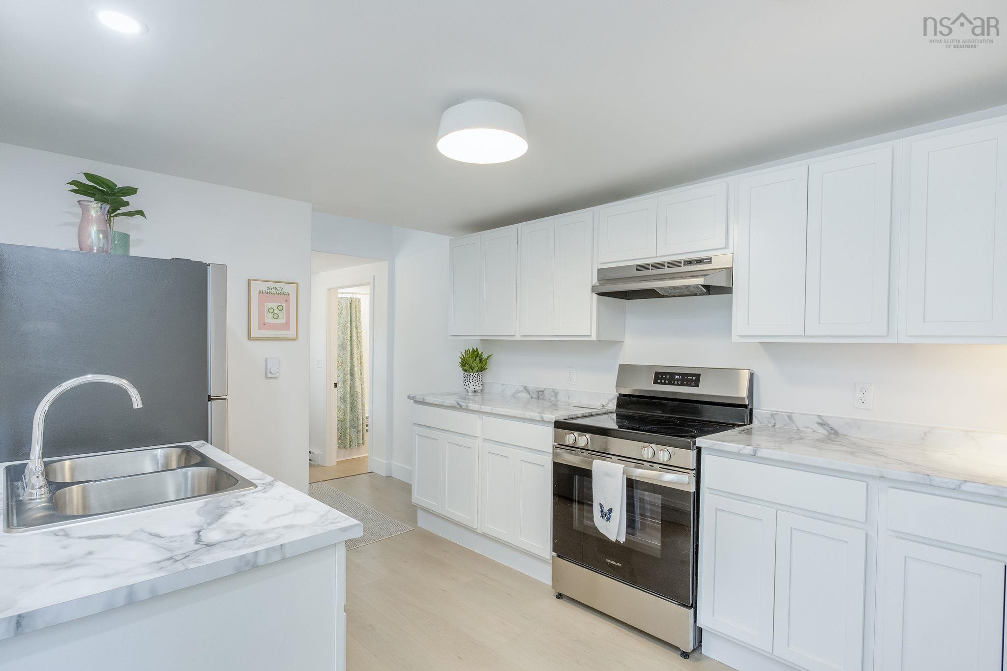 $369,000.00: 887 CAMBRIDGE Road, Cambridge
