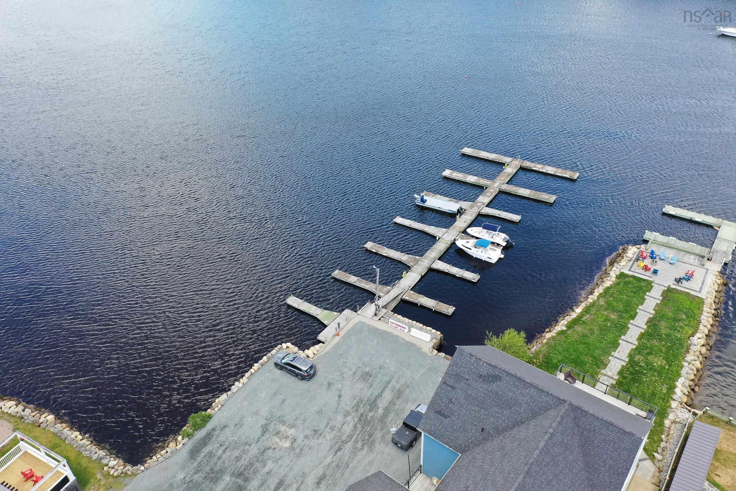 $2,399,000.00: 617, 619 & 621 Main Street, Mahone Bay