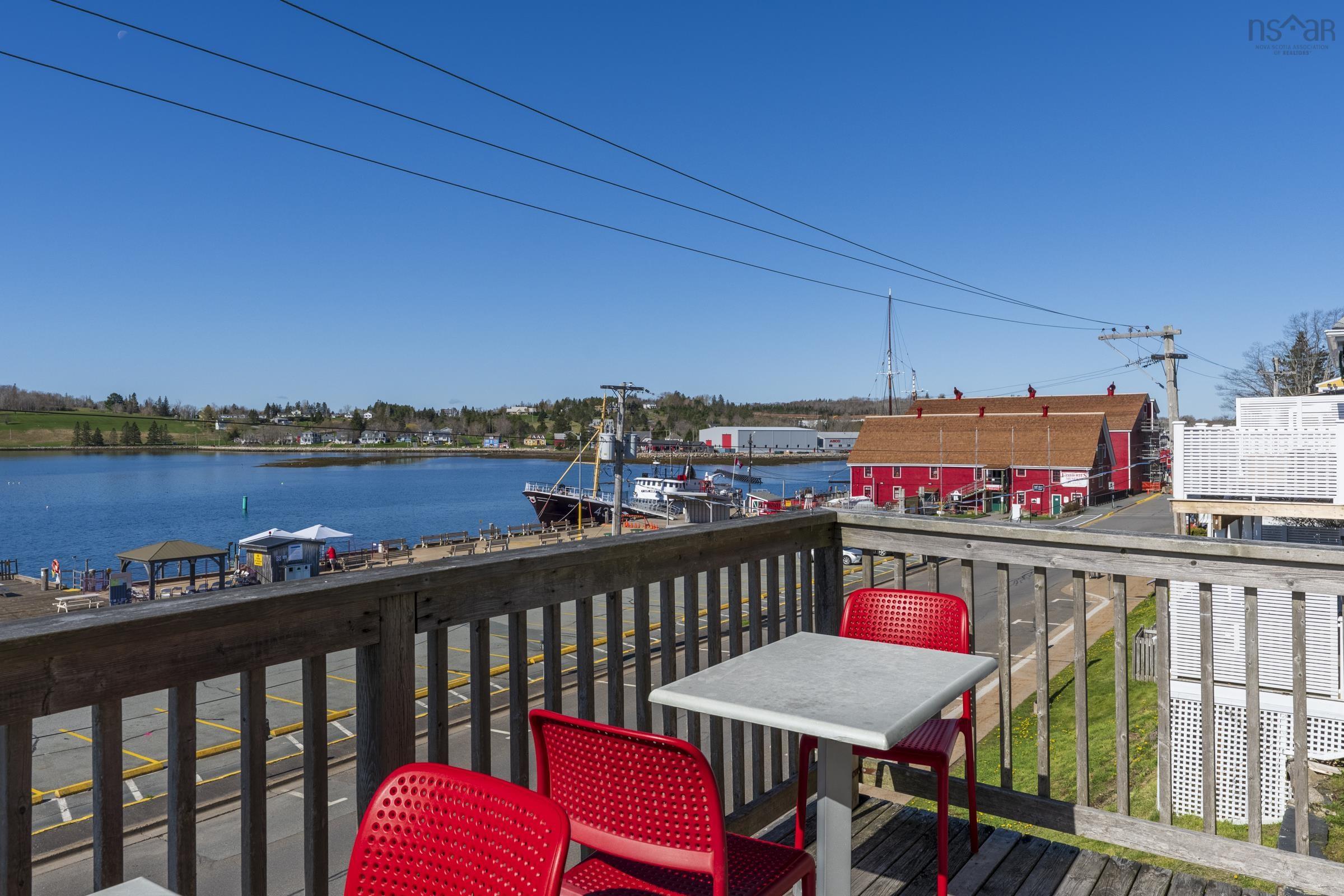 $975,000.00: 100 Montague Street, Lunenburg
