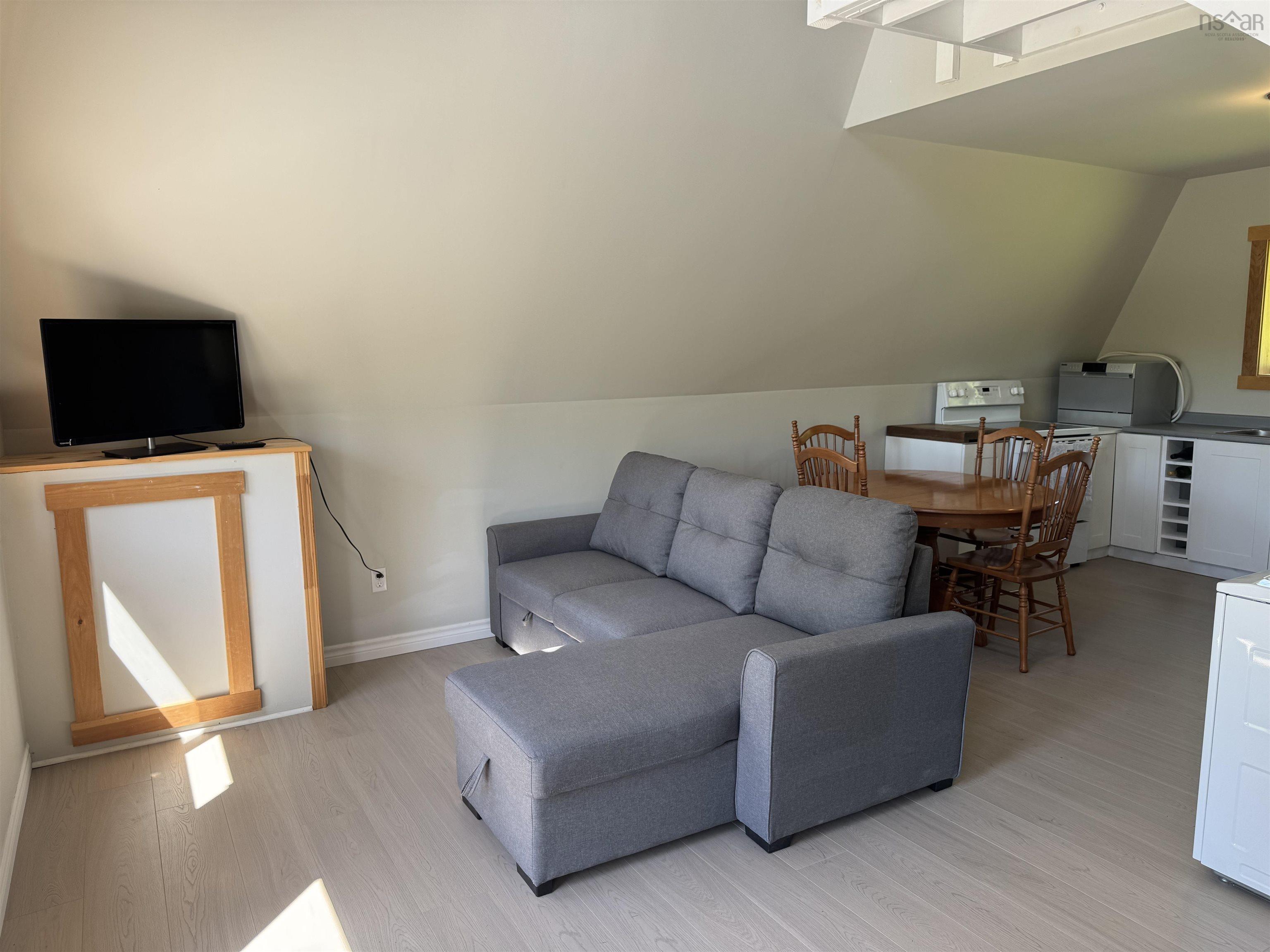 $230,000.00: 8019 Highway 308, East Quinan