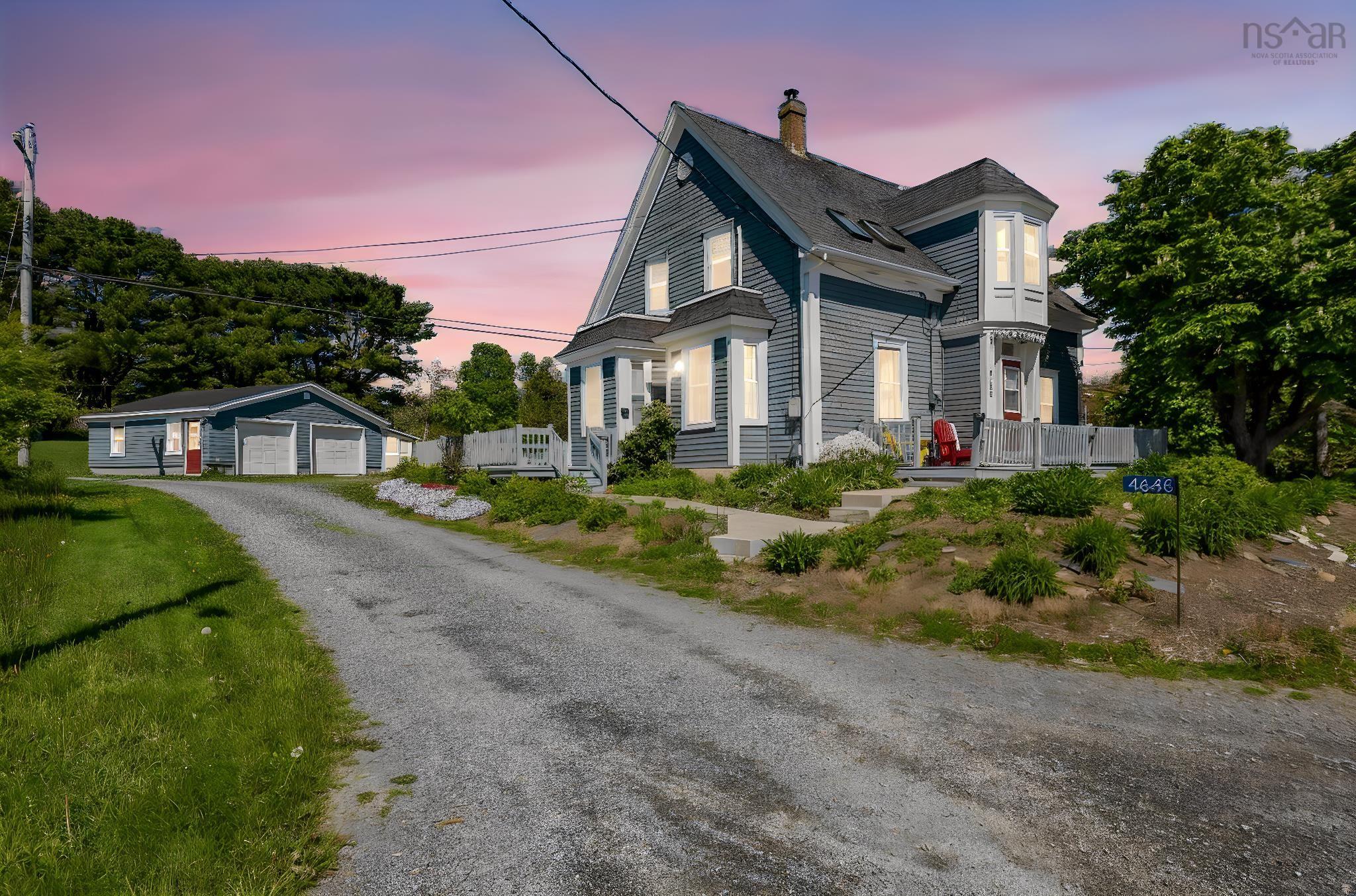 $849,900.00: 4648 332 Highway, East Lahave