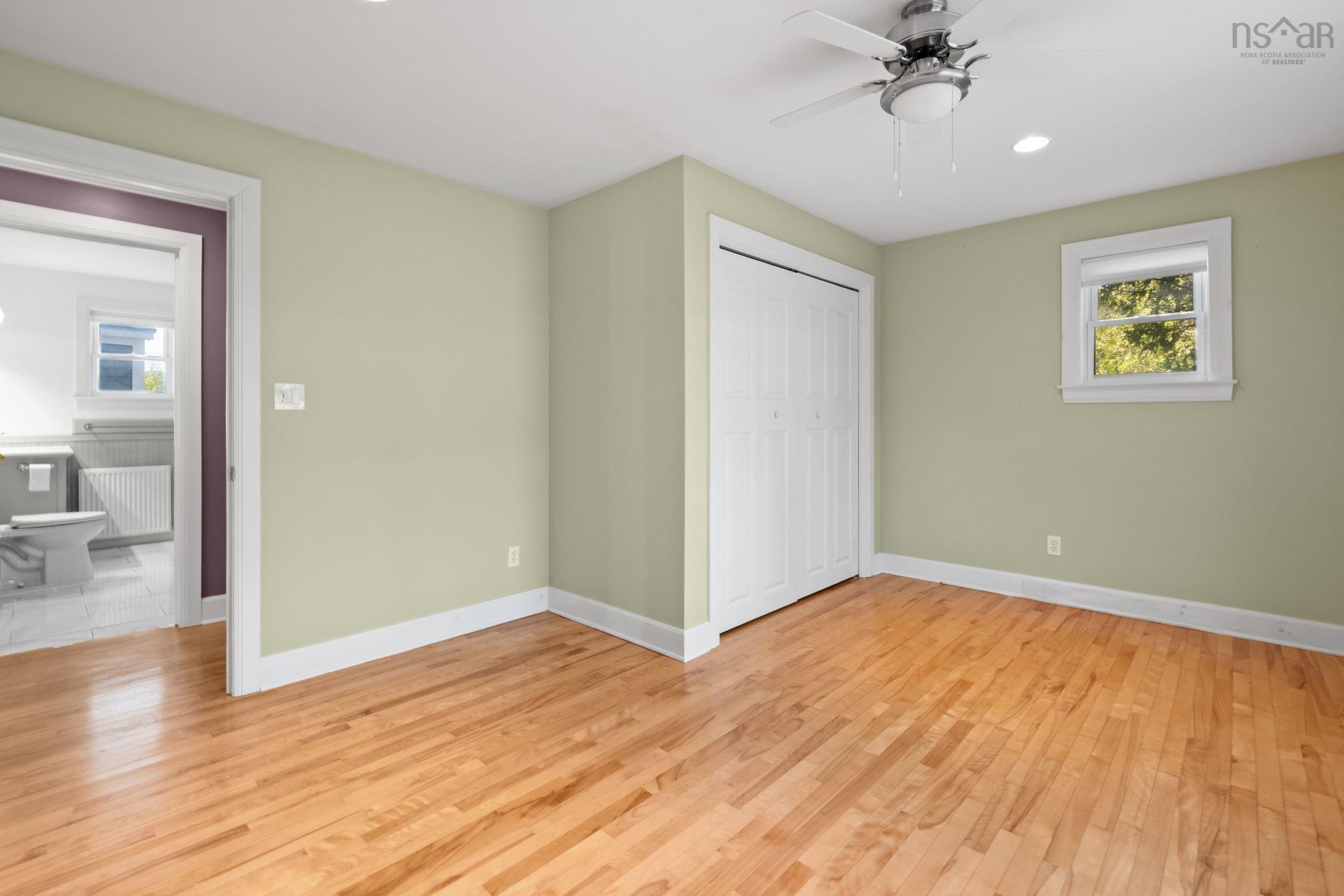 $849,900.00: 4648 332 Highway, East Lahave