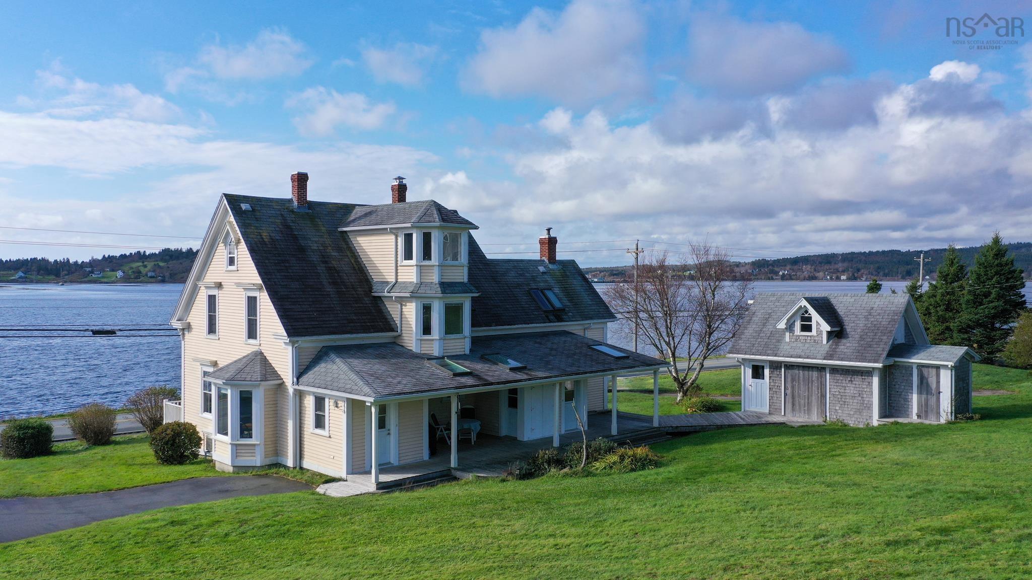 $649,000.00: 3964 Highway 332, Riverport