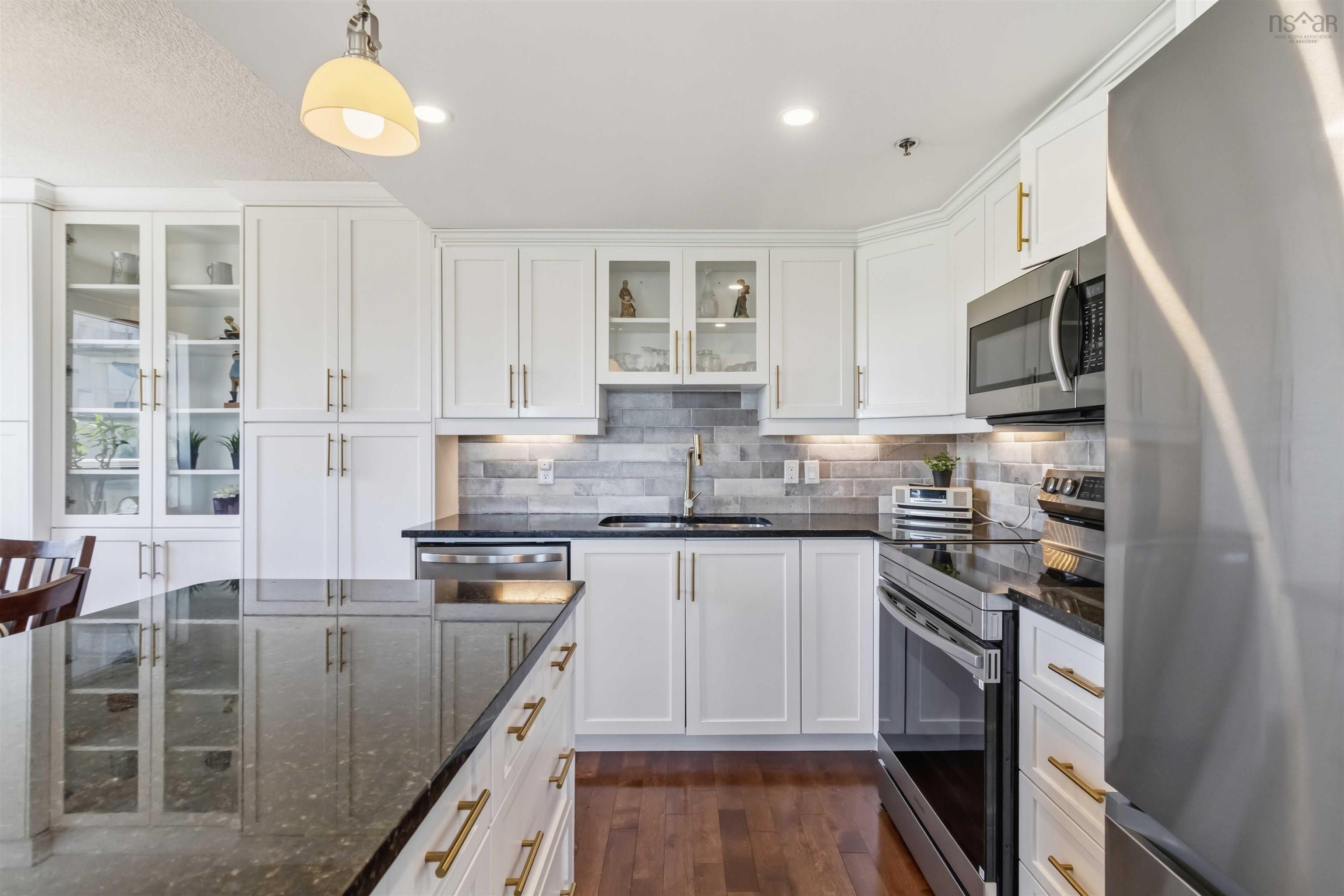 $525,000.00: 608 30 Brookdale Crescent, Dartmouth