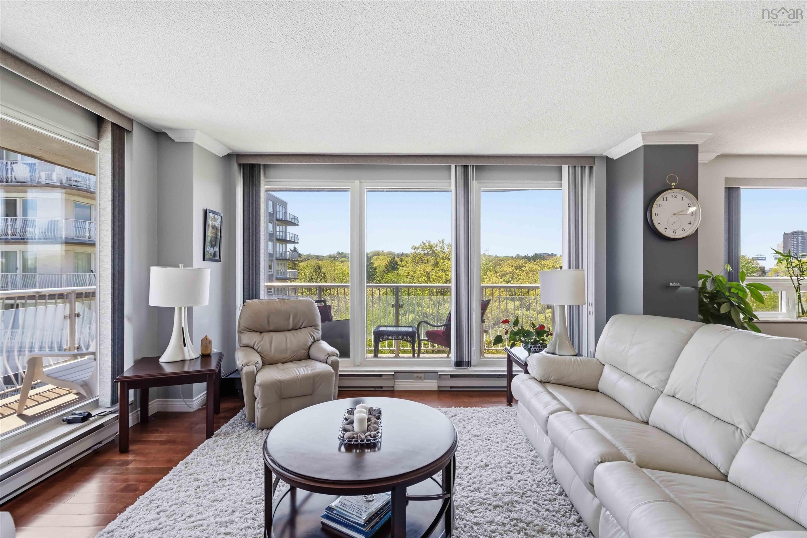 $525,000.00: 608 30 Brookdale Crescent, Dartmouth