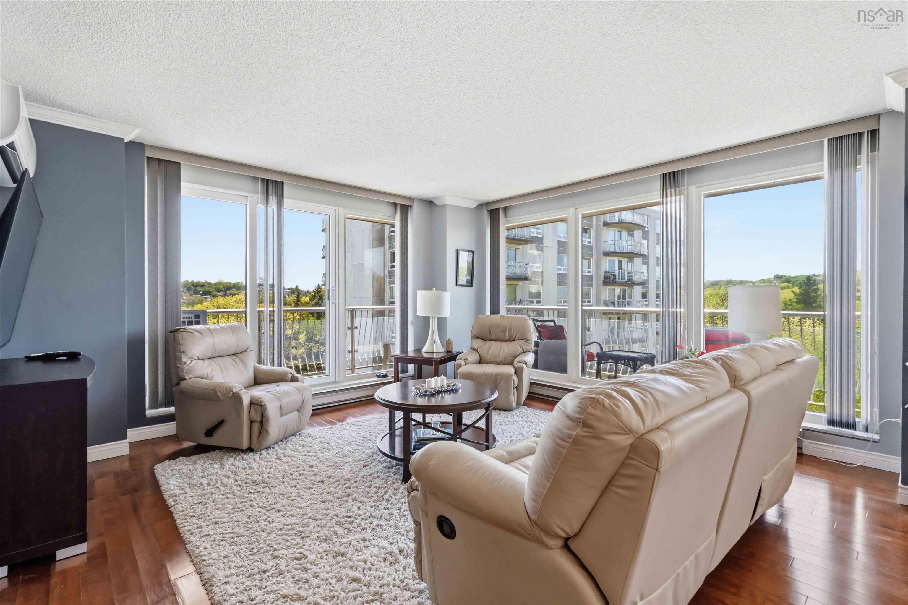 $525,000.00: 608 30 Brookdale Crescent, Dartmouth