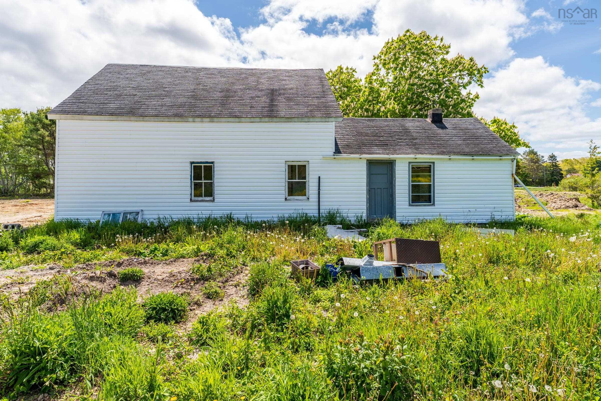 $149,000.00: 6173 Highway 101, Ashmore