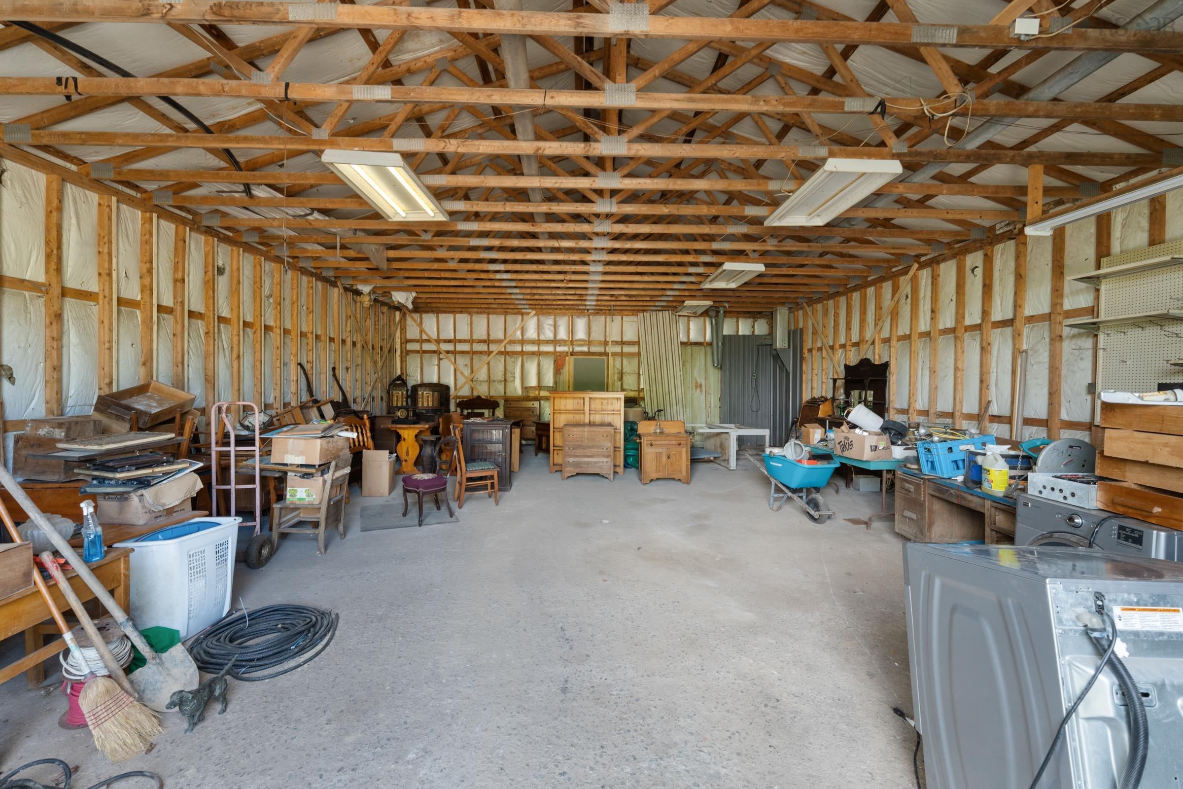 $149,000.00: 6173 Highway 101, Ashmore