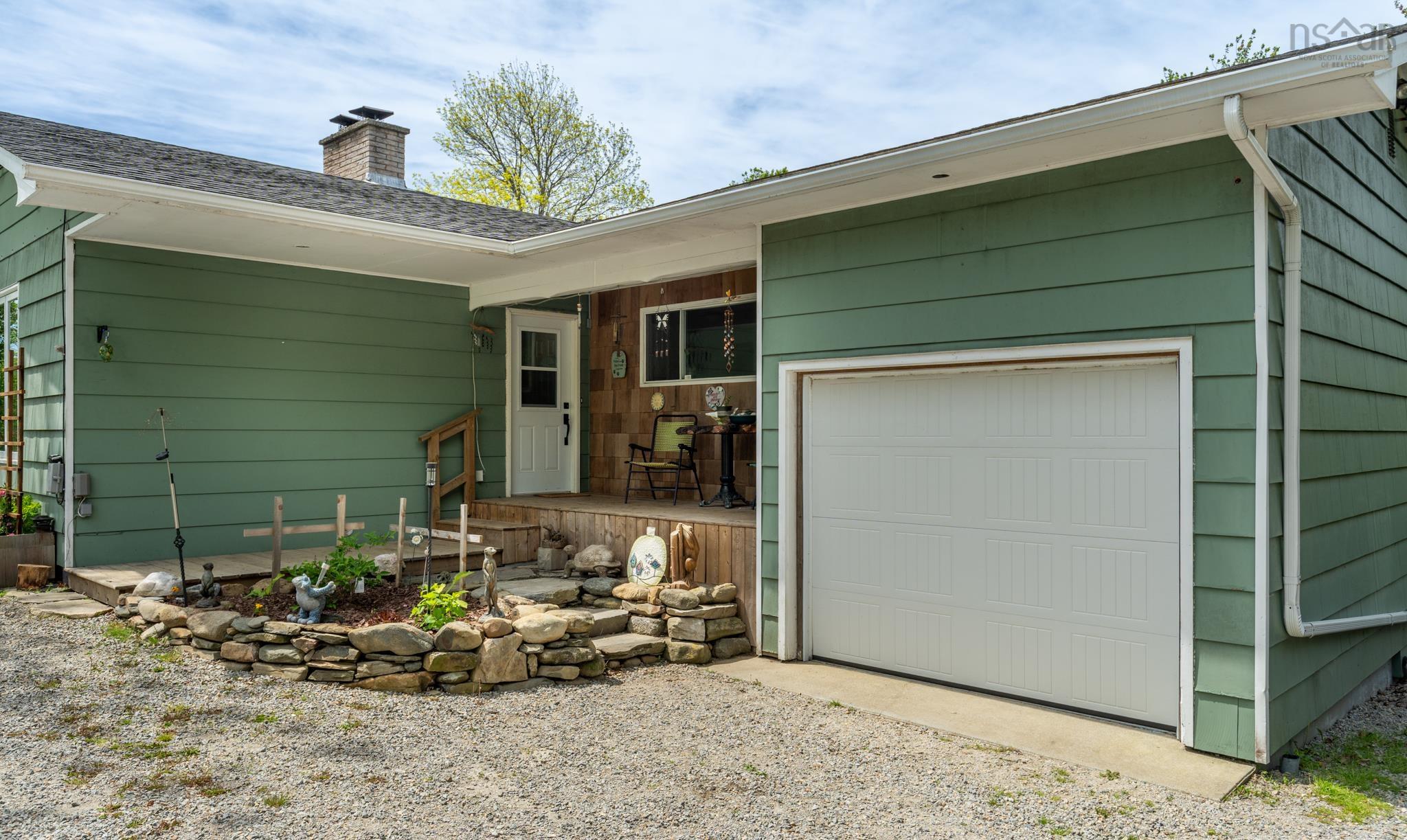 $399,900.00: 286 Haley Drive, Deerfield
