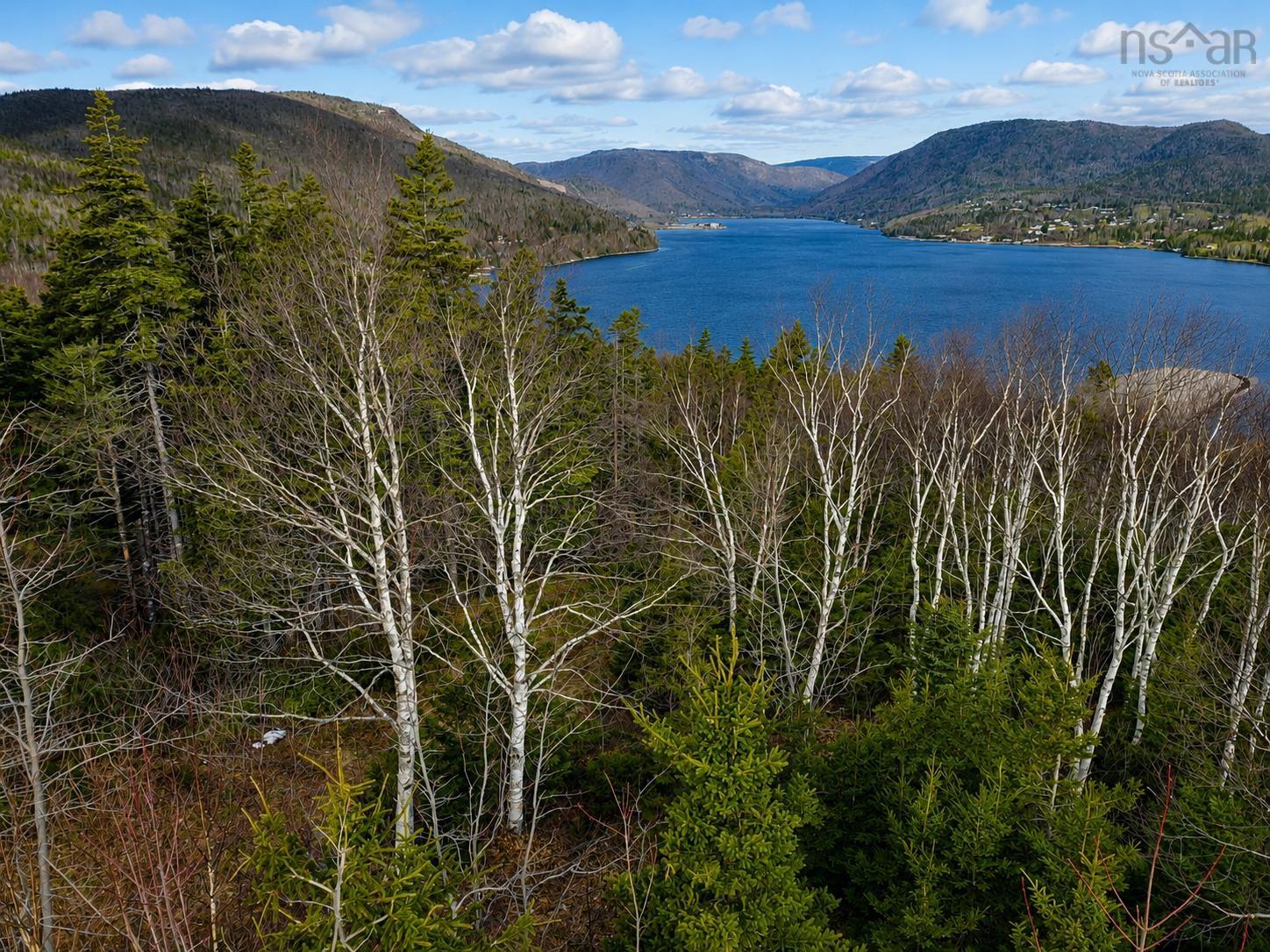 $119,000.00: Cabot Trail, Ingonish Ferry