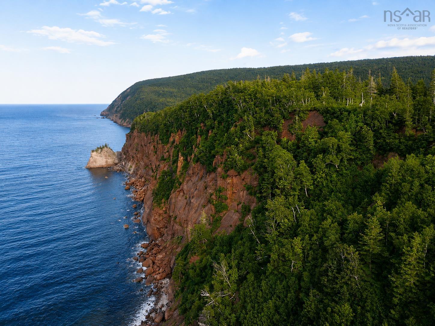 $119,000.00: Cabot Trail, Ingonish Ferry