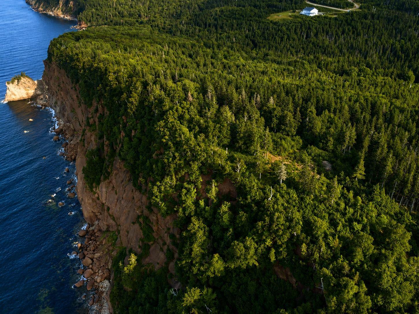 $119,000.00: Cabot Trail, Ingonish Ferry