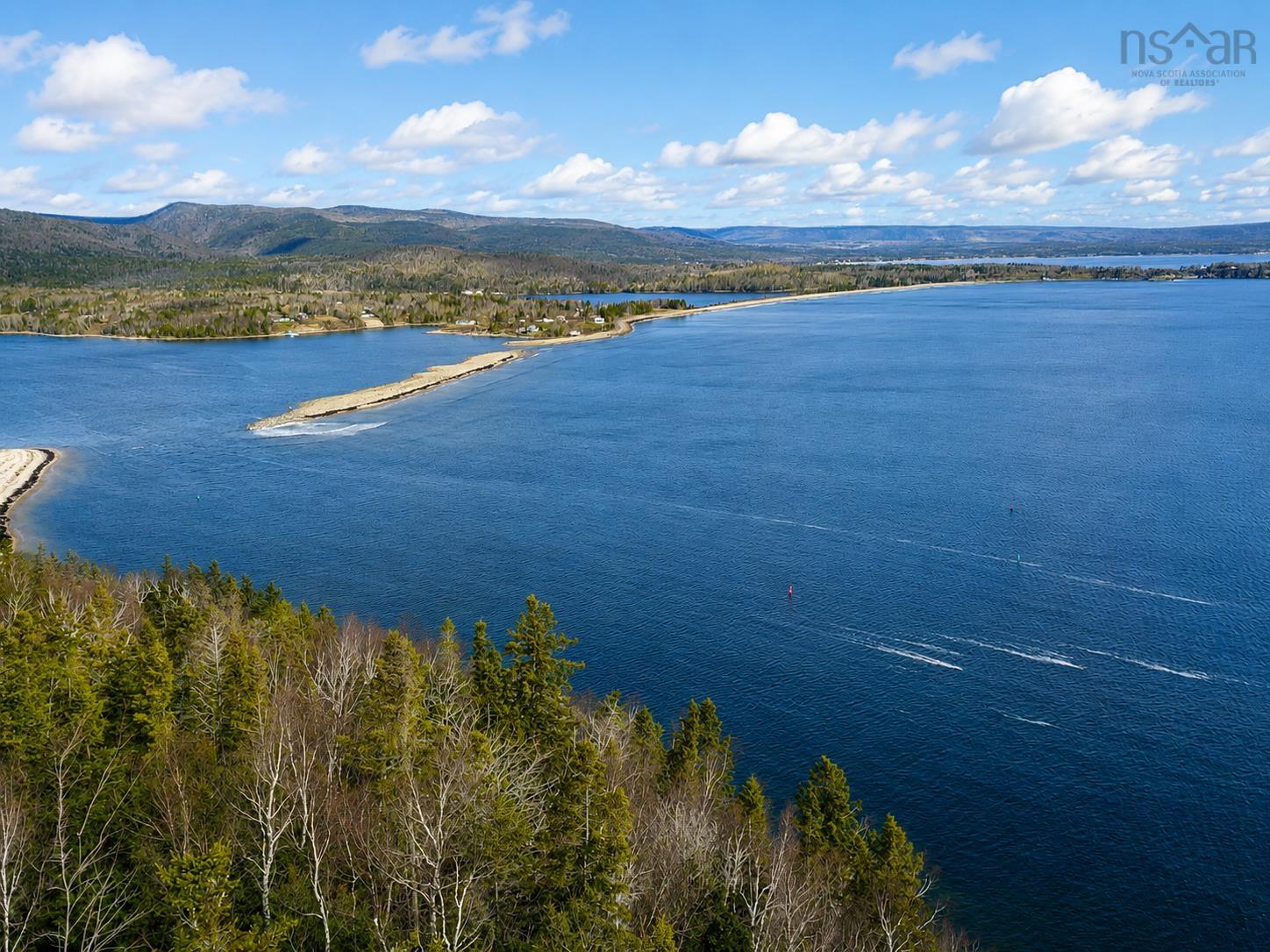 $119,000.00: Cabot Trail, Ingonish Ferry