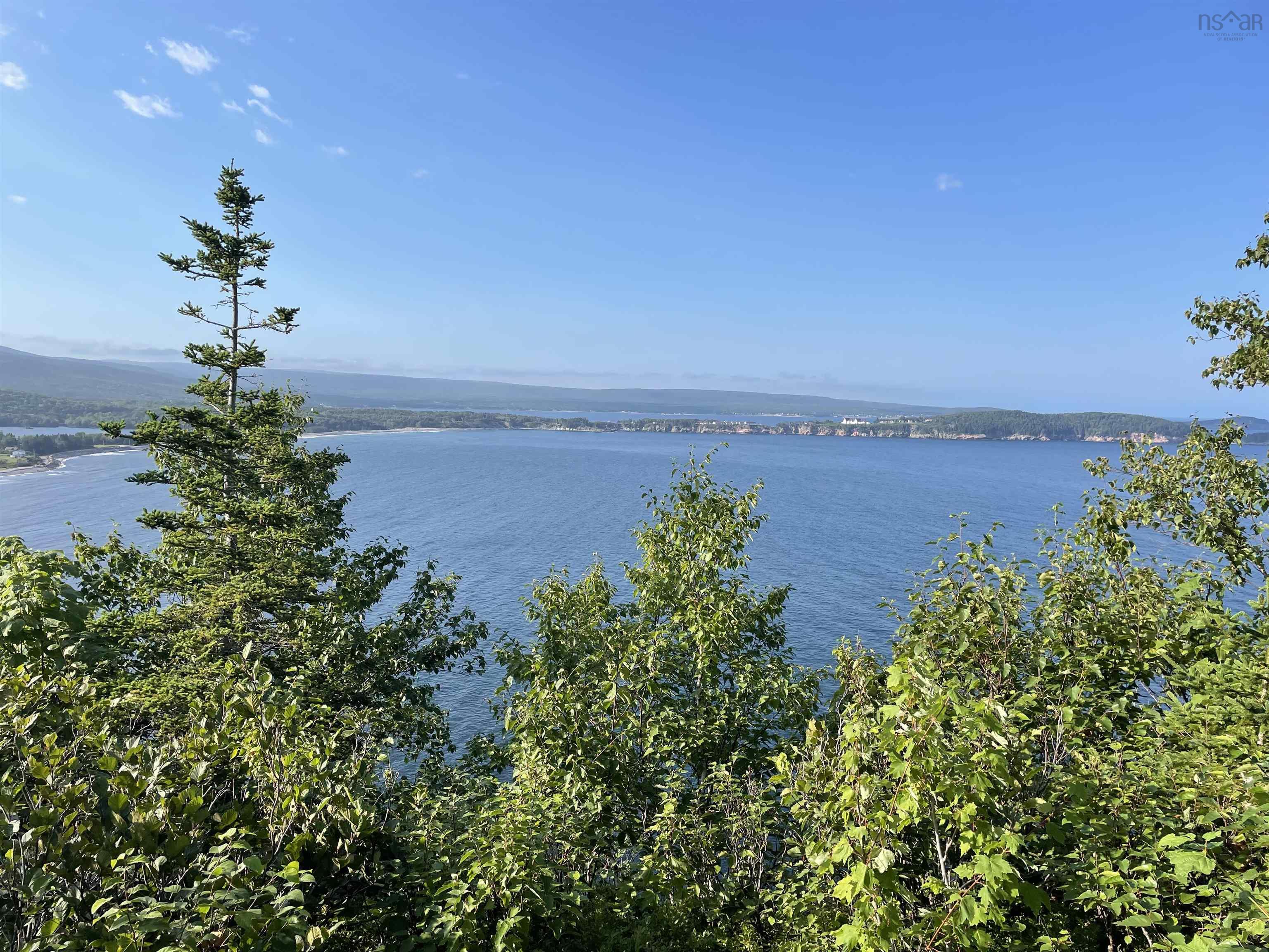 $119,000.00: Cabot Trail, Ingonish Ferry