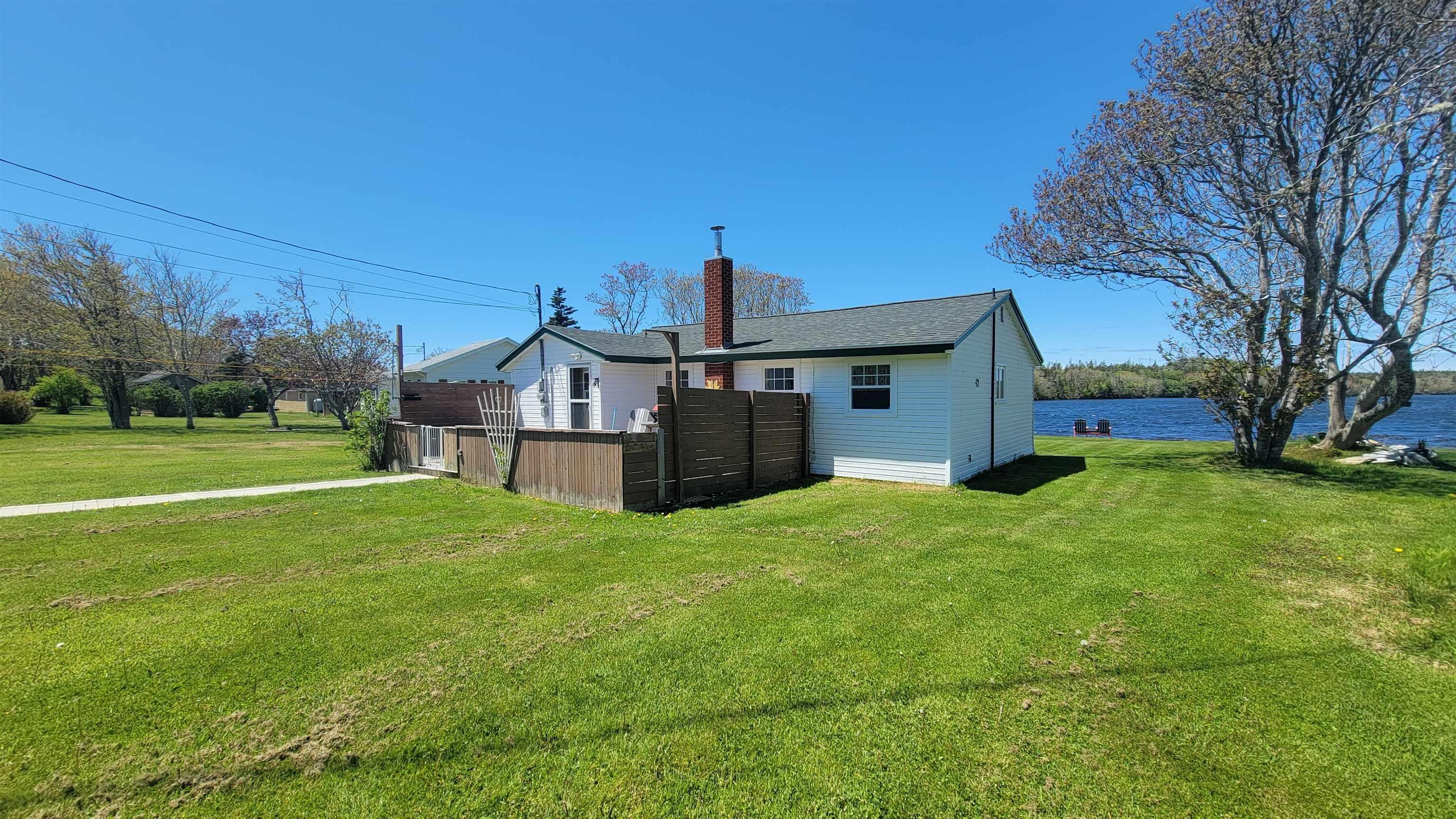 $249,900.00: 108 Pembroke Road, Pembroke