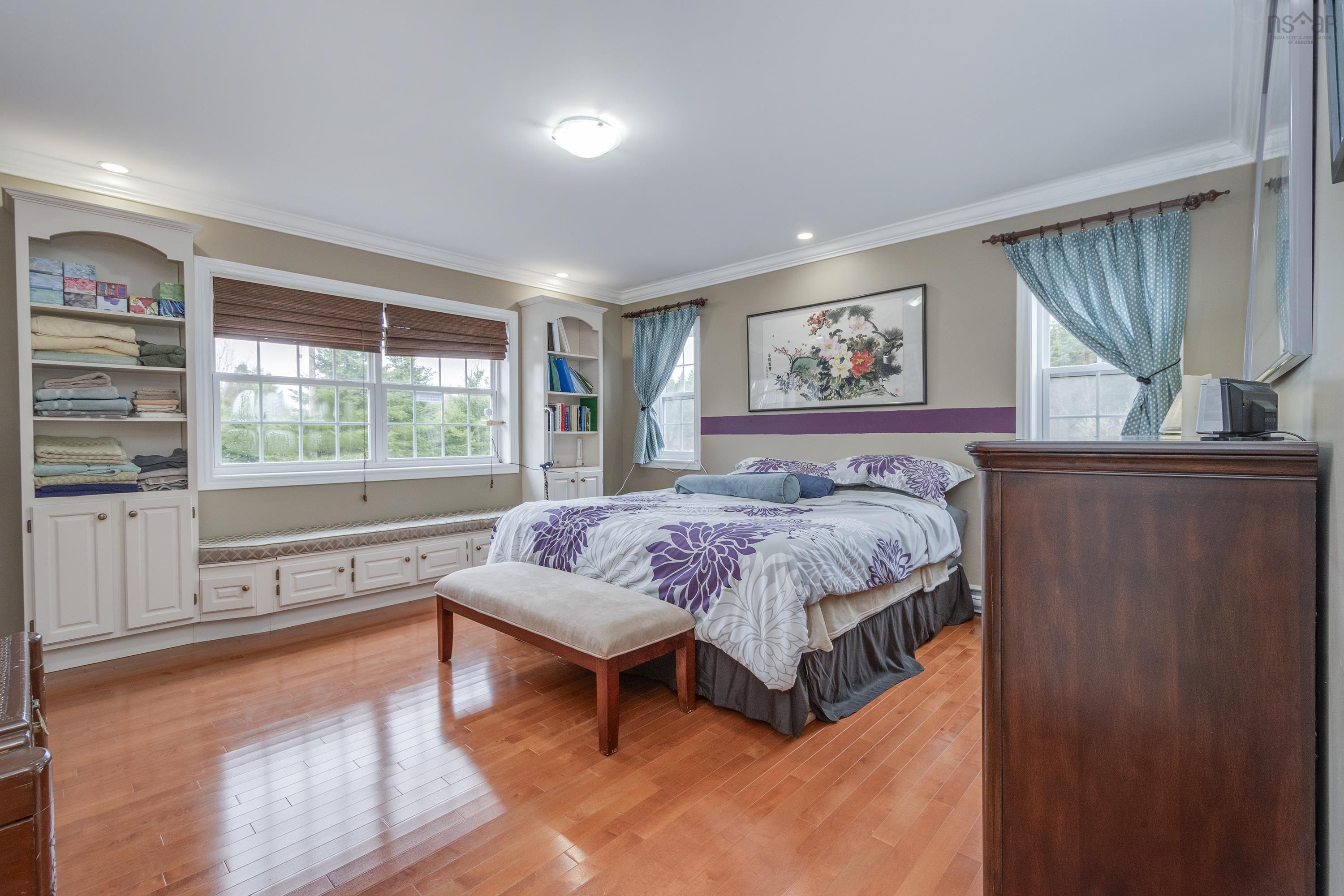 $1,200,000.00: 2897 Highway#7, Ashdale