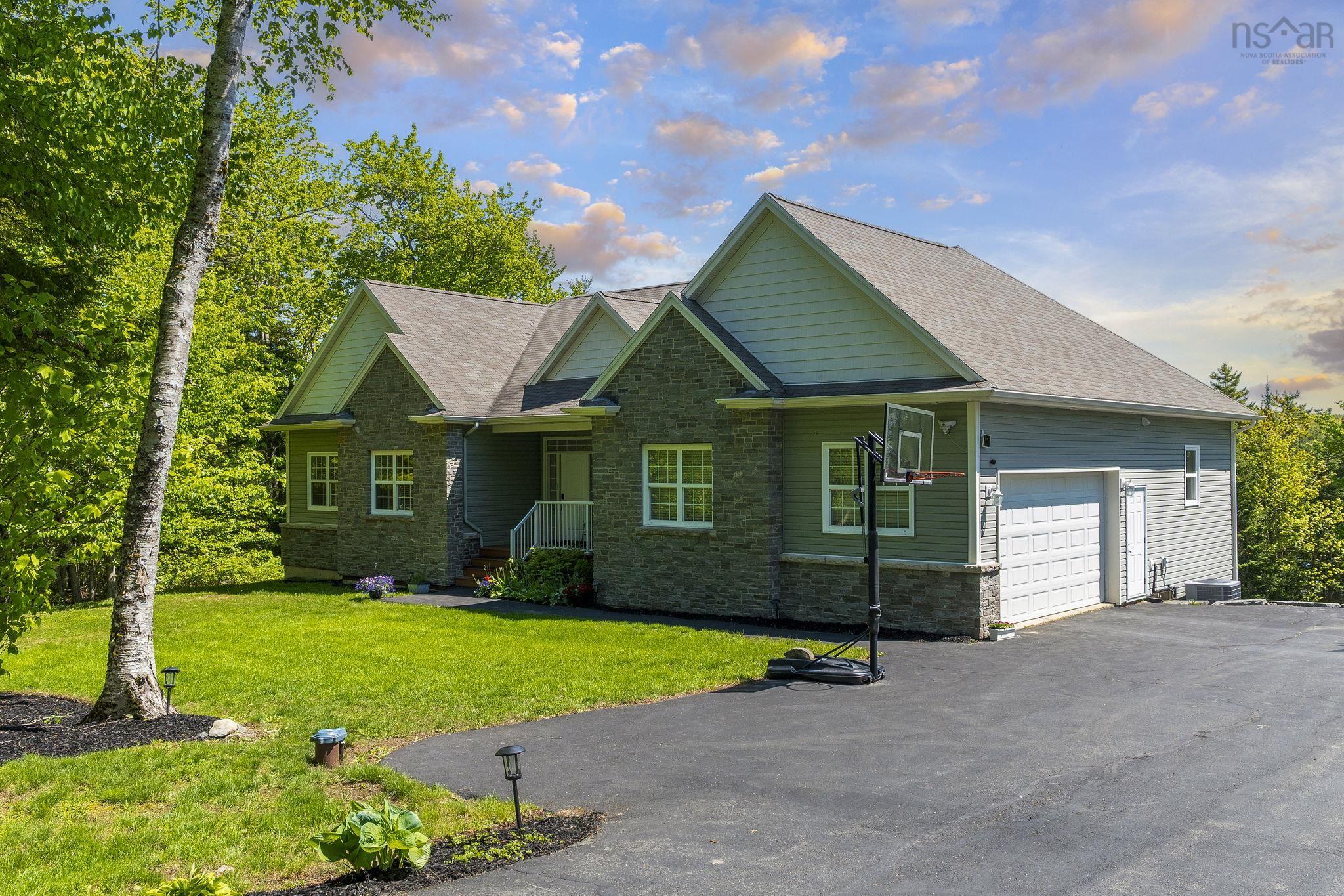 $1,279,000.00: 293 Aberdeen Drive, Halifax