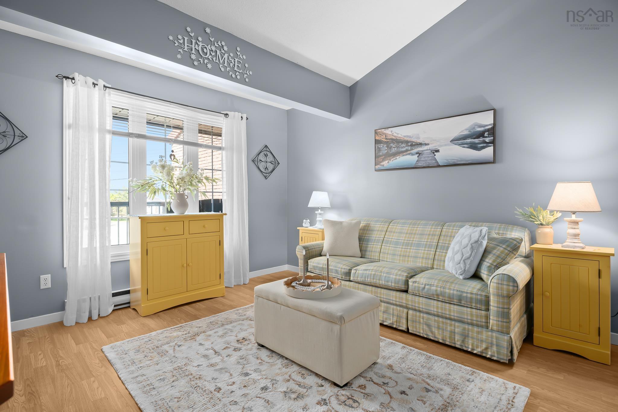 $320,000.00: 14 4 Rose Way, Dartmouth