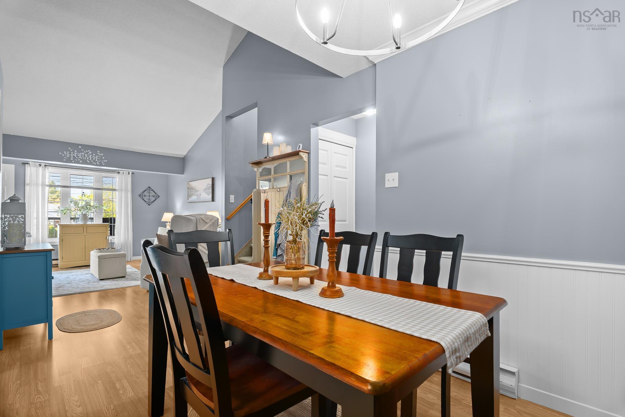 $320,000.00: 14 4 Rose Way, Dartmouth