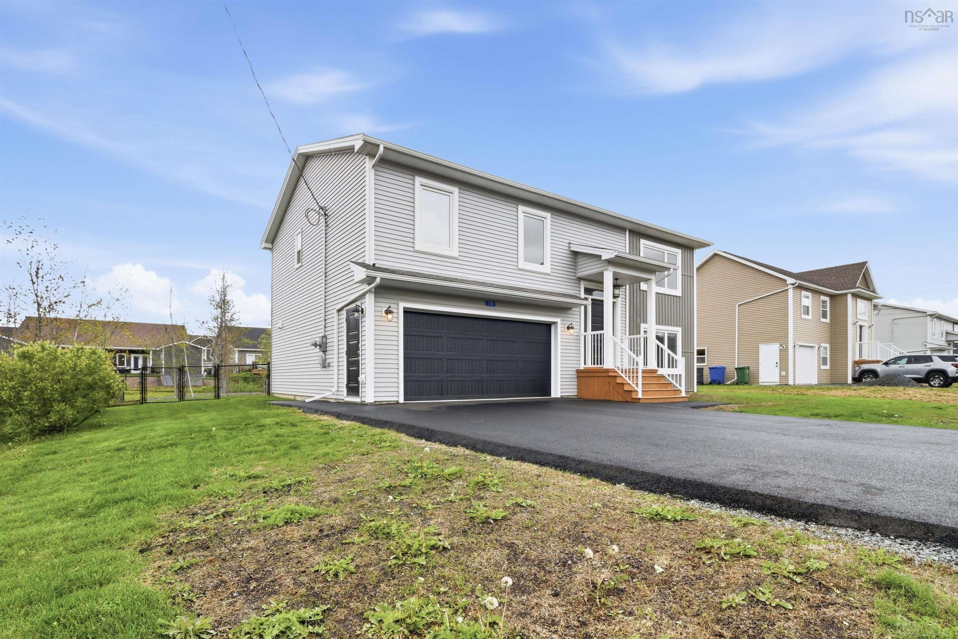 $659,900.00: 19 Turner James Avenue, Lantz