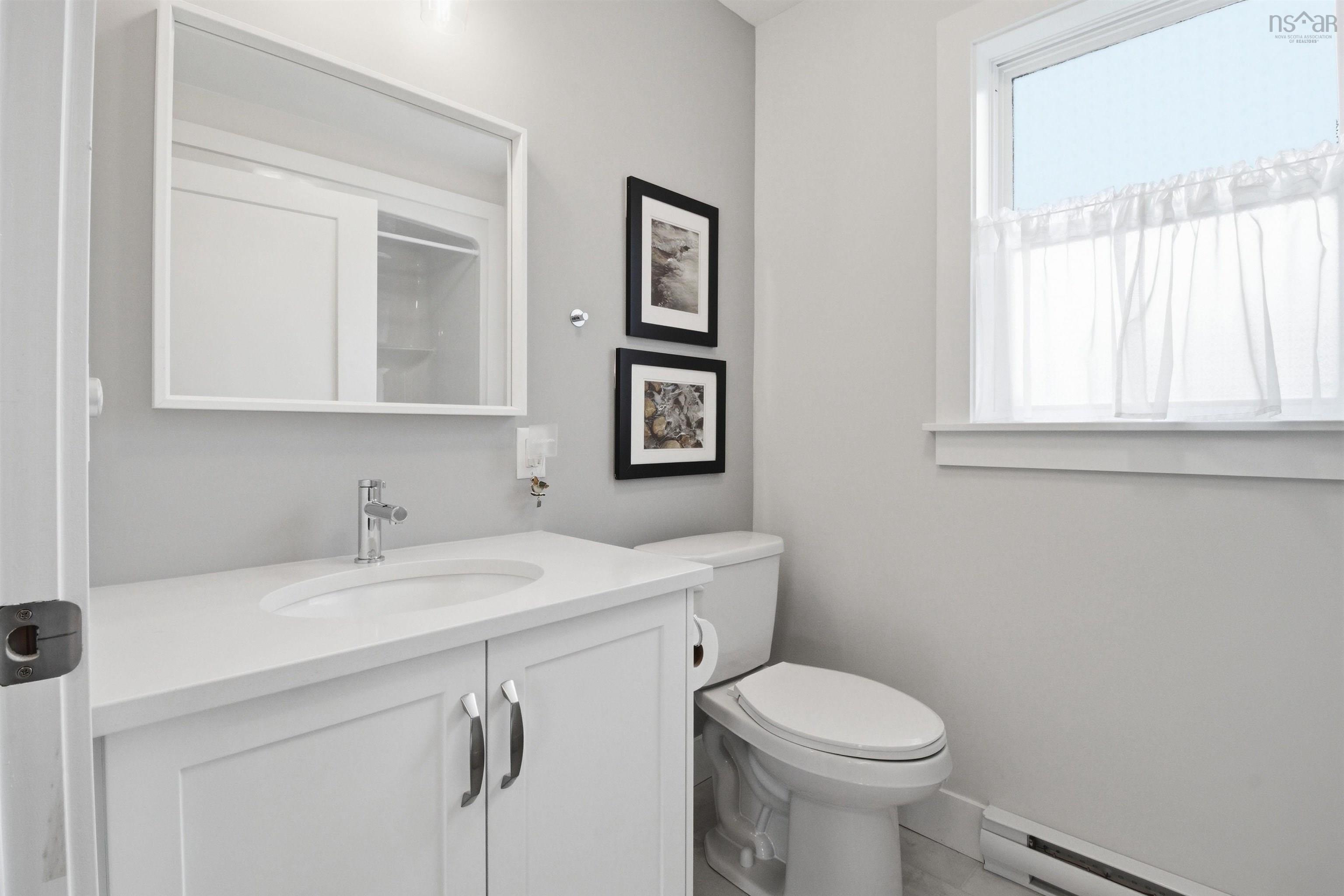$659,900.00: 19 Turner James Avenue, Lantz