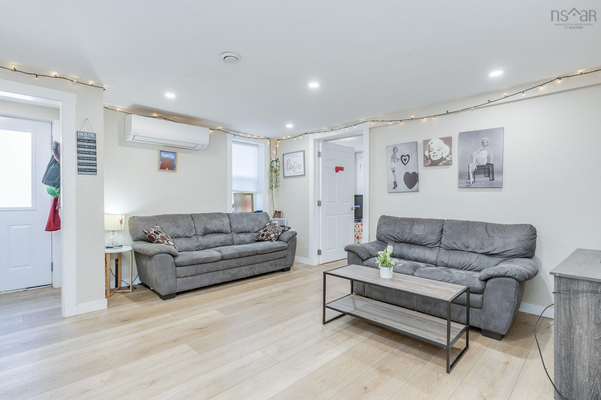 $675,000.00: 471 Clifton Avenue, Windsor