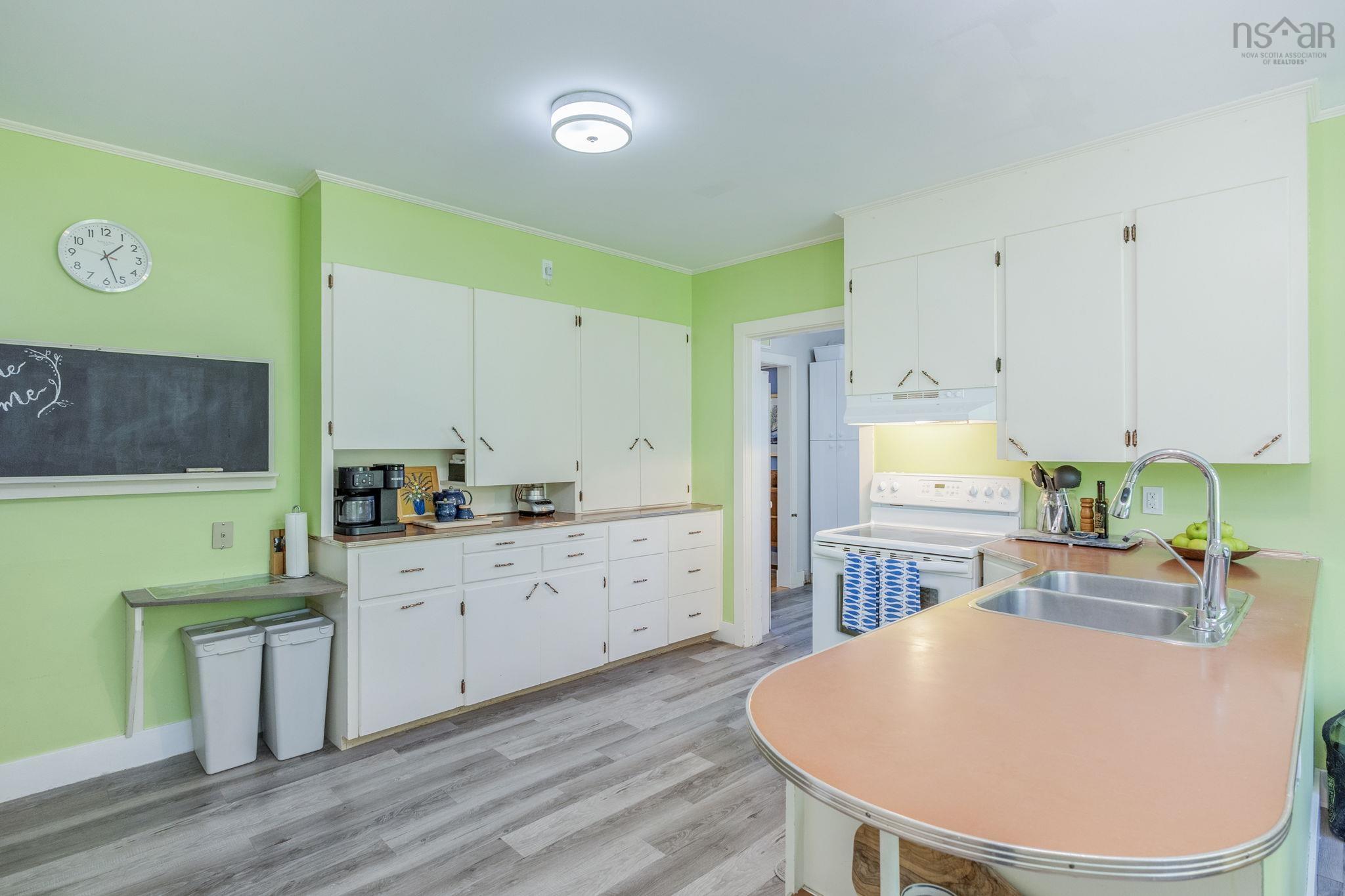 $675,000.00: 471 Clifton Avenue, Windsor