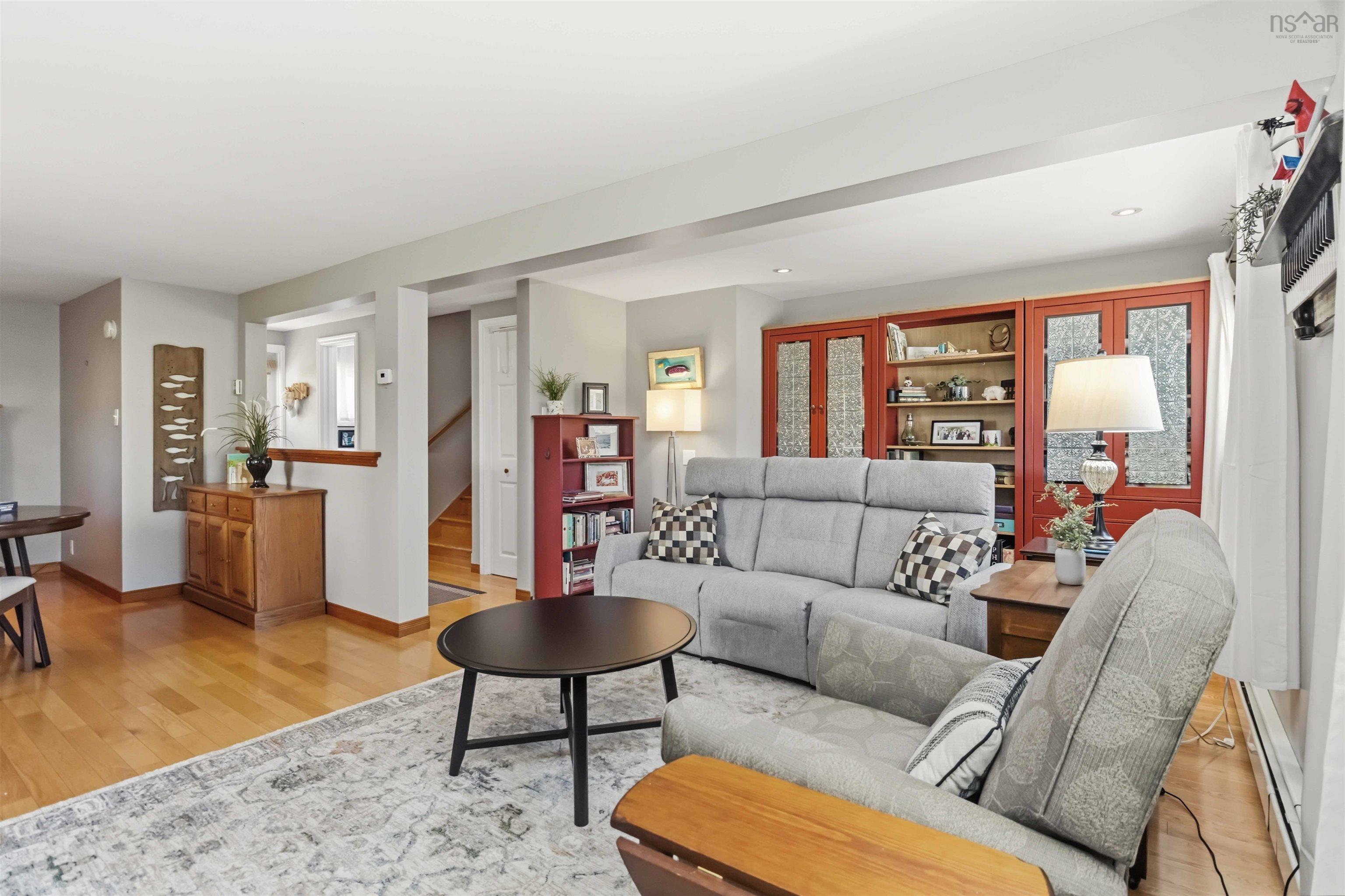 $595,500.00: 122 Brook Street, Lunenburg