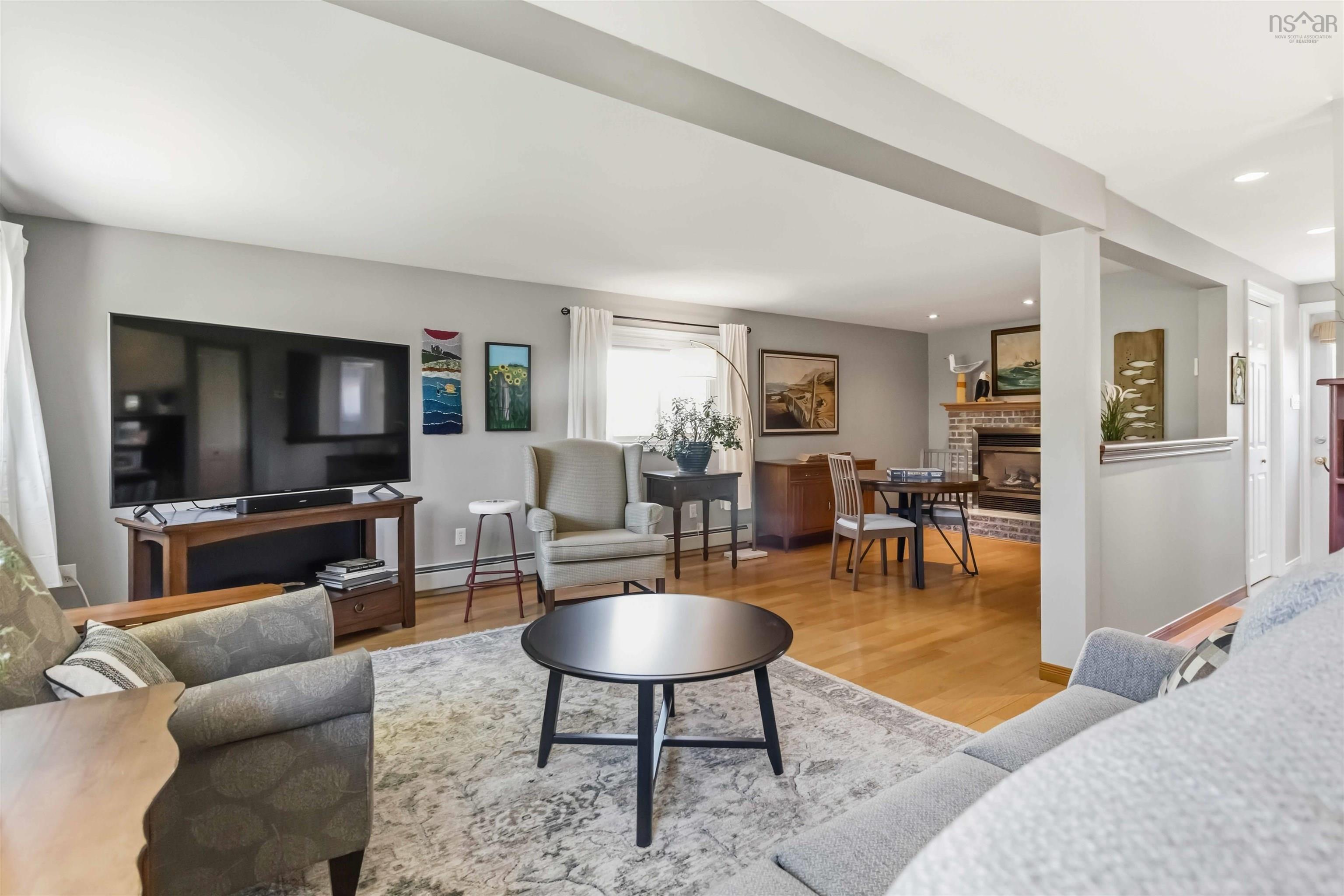 $595,500.00: 122 Brook Street, Lunenburg
