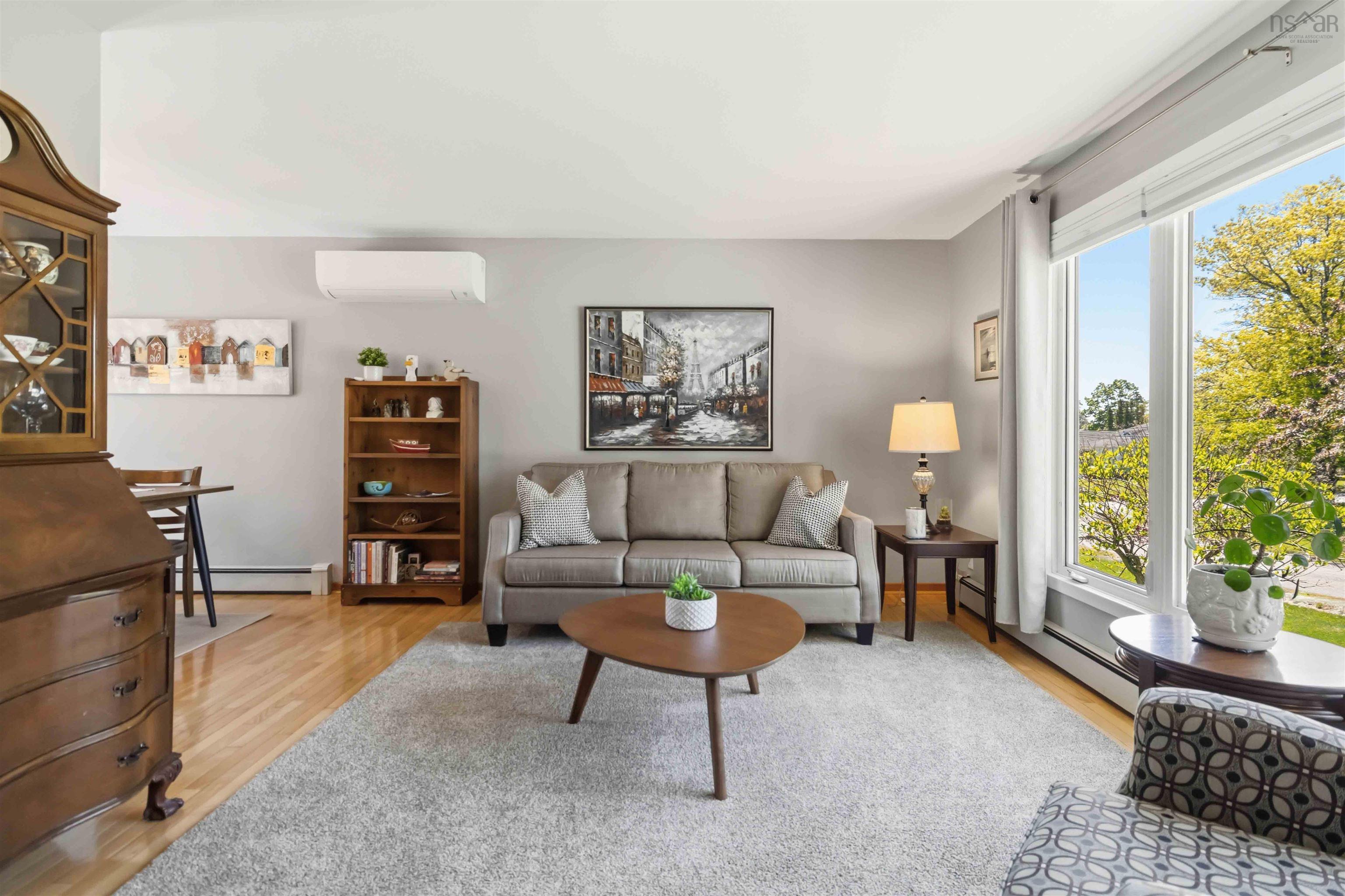 $595,500.00: 122 Brook Street, Lunenburg