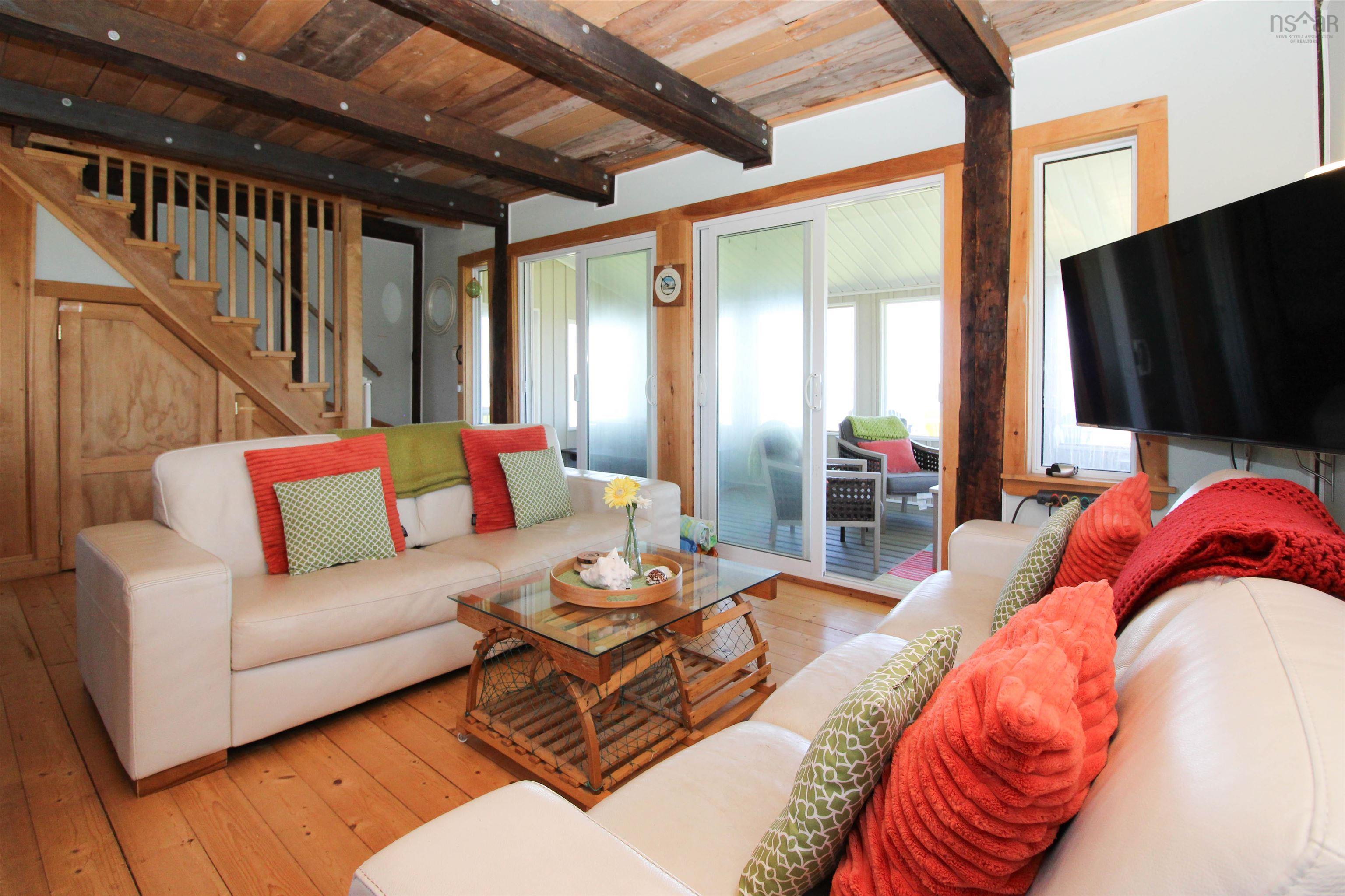 $575,000.00: 100 Sterling Lane, Brule Shore
