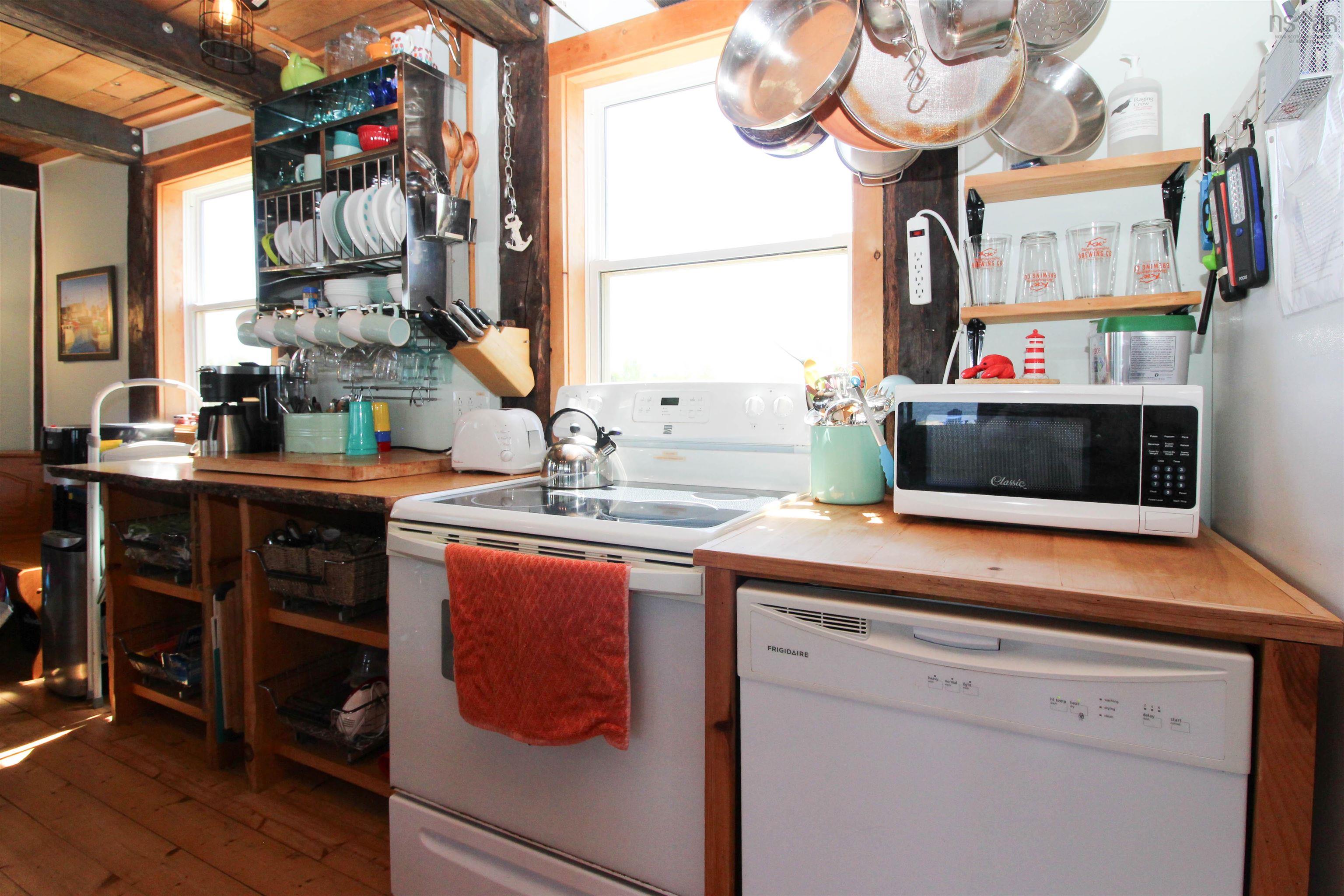 $575,000.00: 100 Sterling Lane, Brule Shore