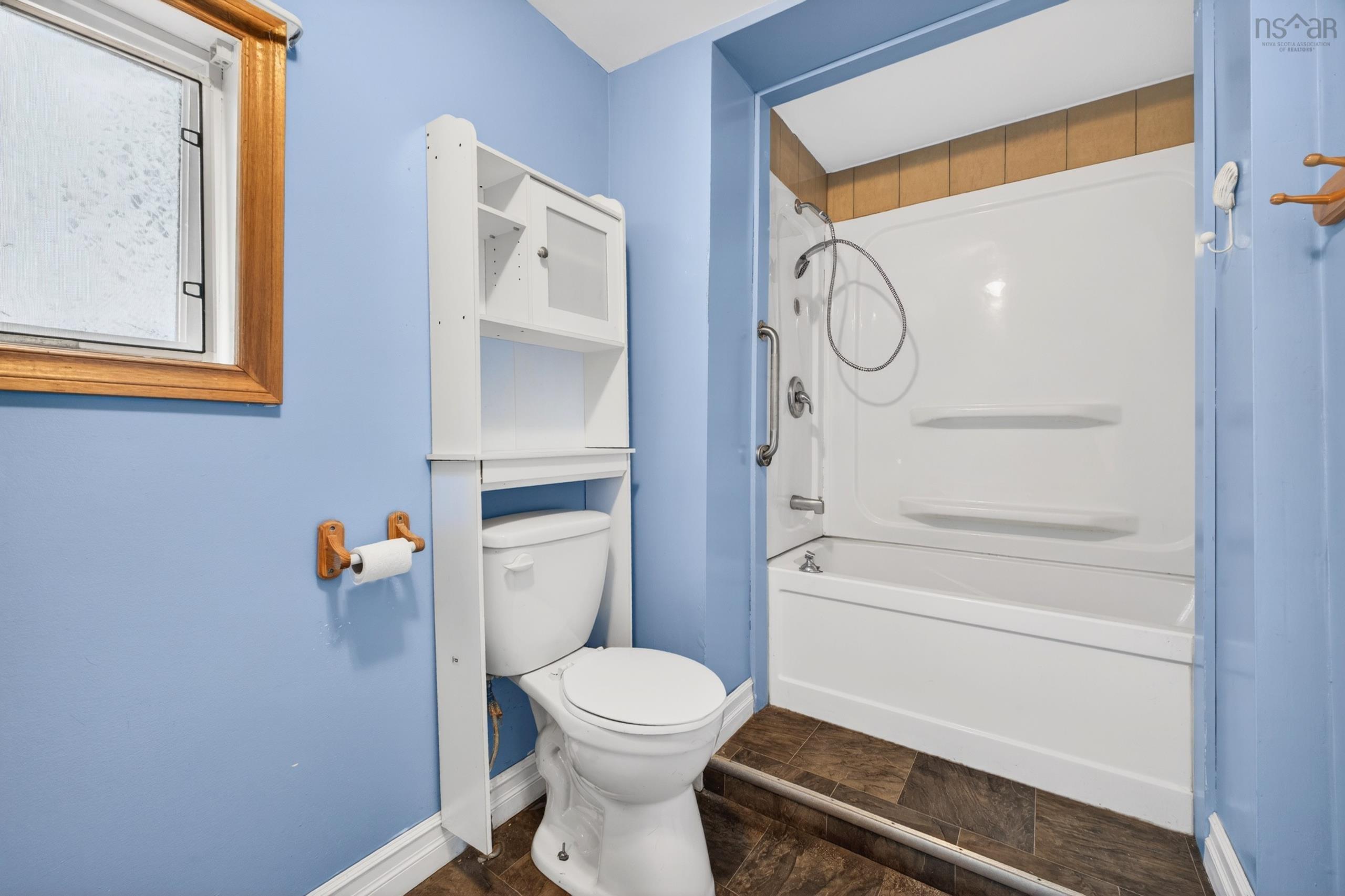 $180,000.00: 410 AUBURN Avenue, Stellarton