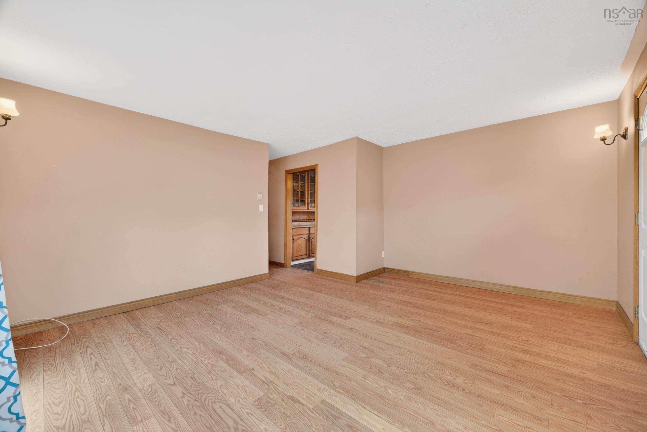 $180,000.00: 410 AUBURN Avenue, Stellarton