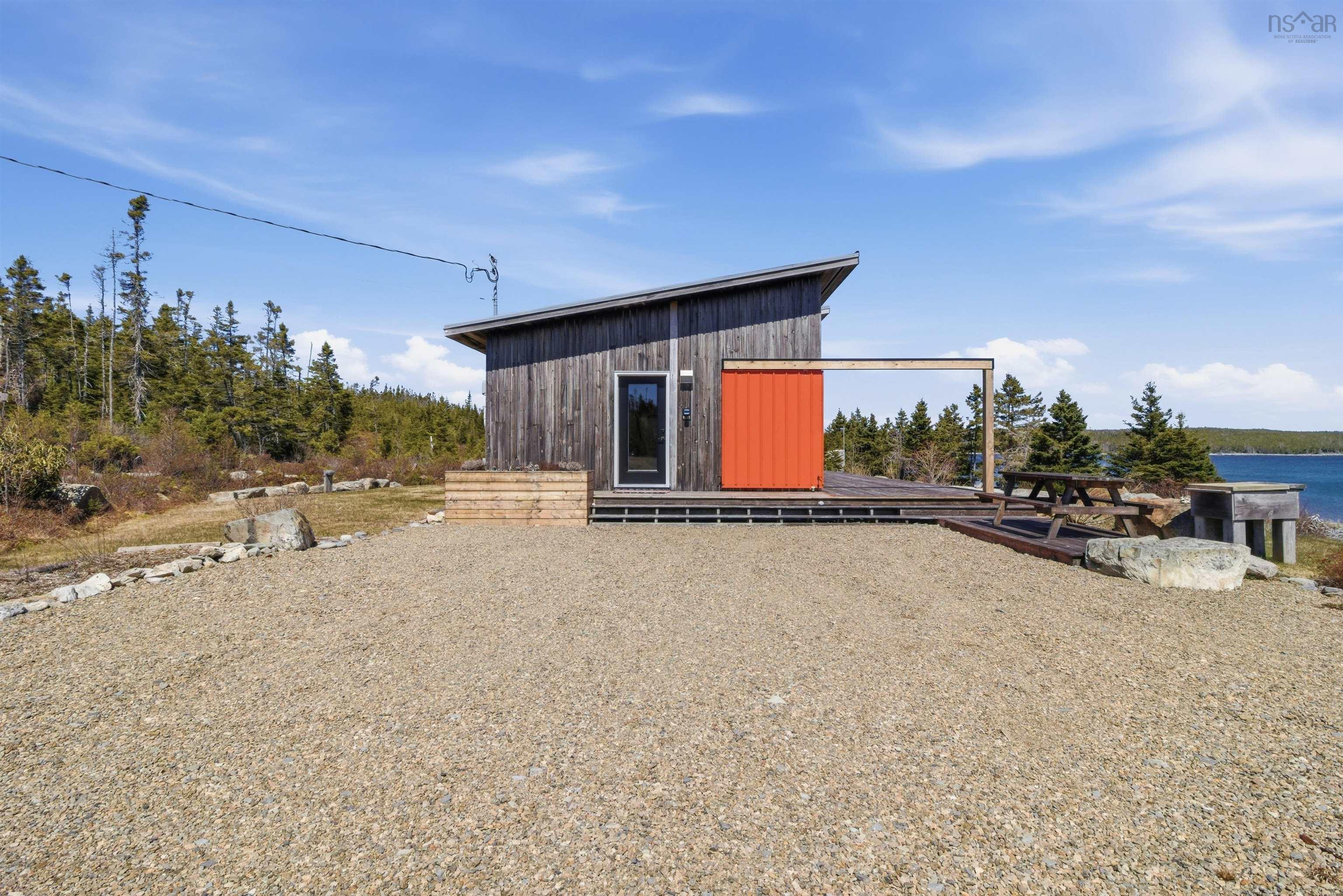 $759,900.00: 400 Mailman Branch Road, Liscomb