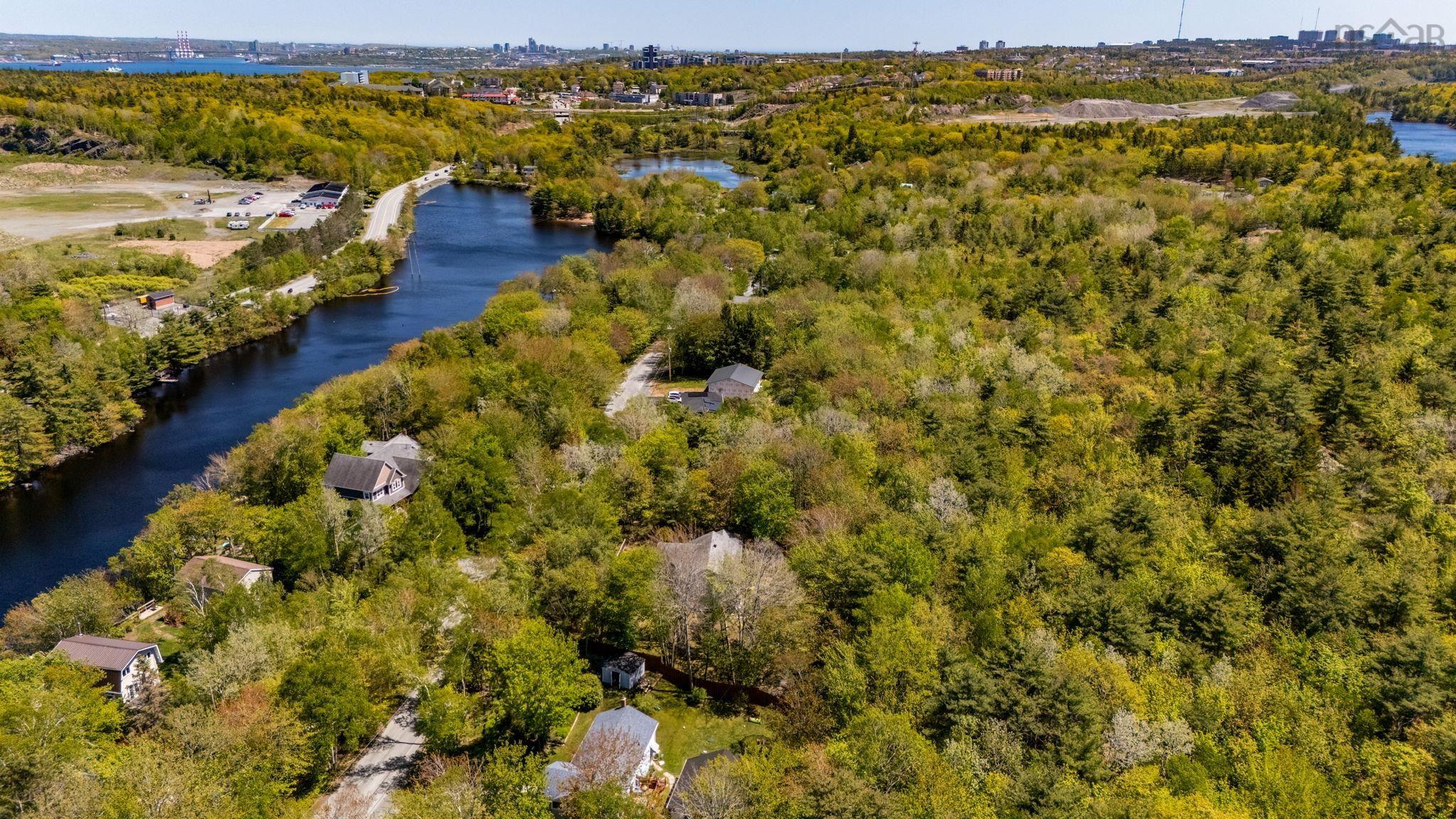 $695,000.00: 60 Saskatoon Drive, Halifax