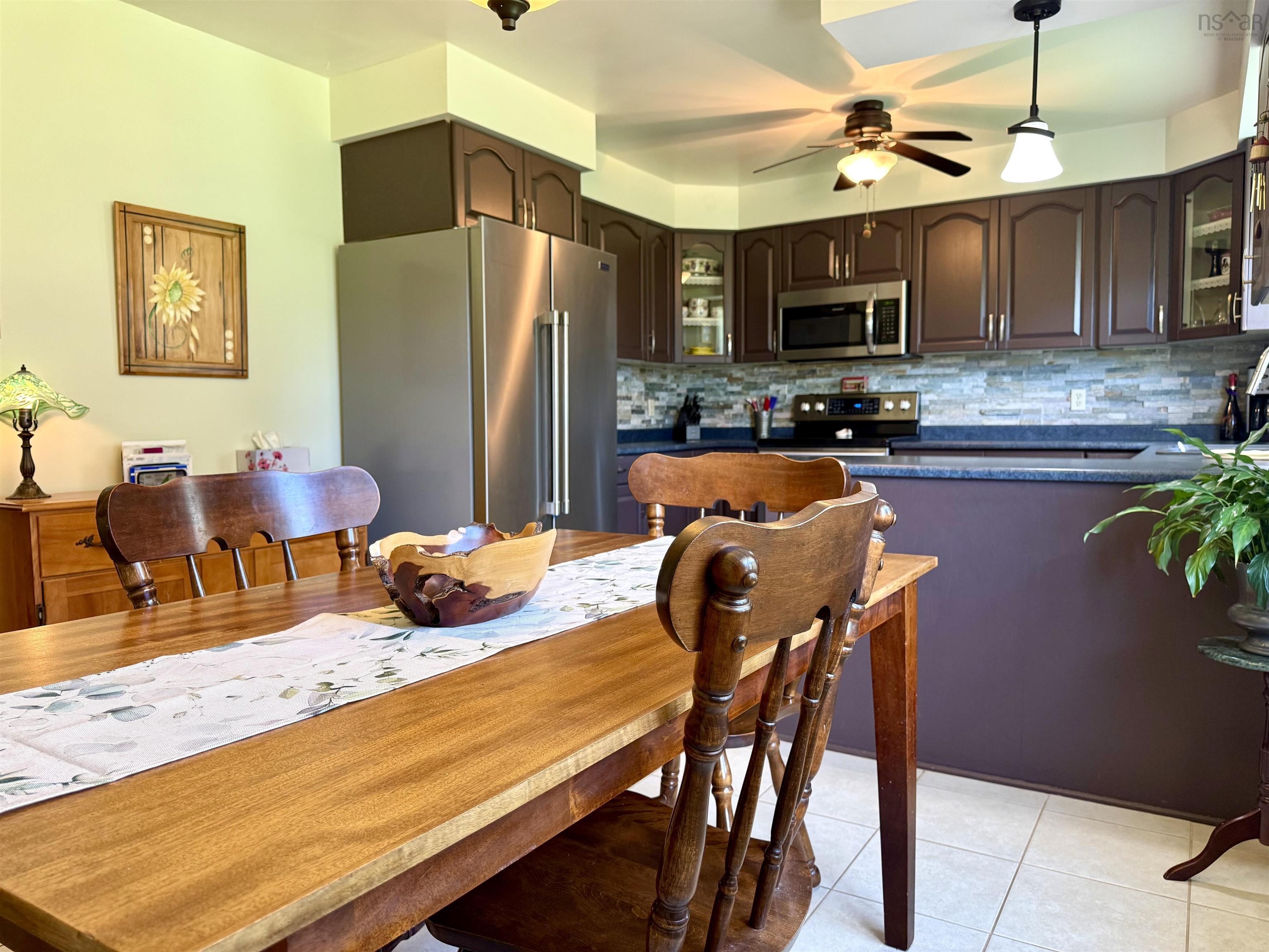 $379,900.00: 18 Fletcher Drive, Amherst