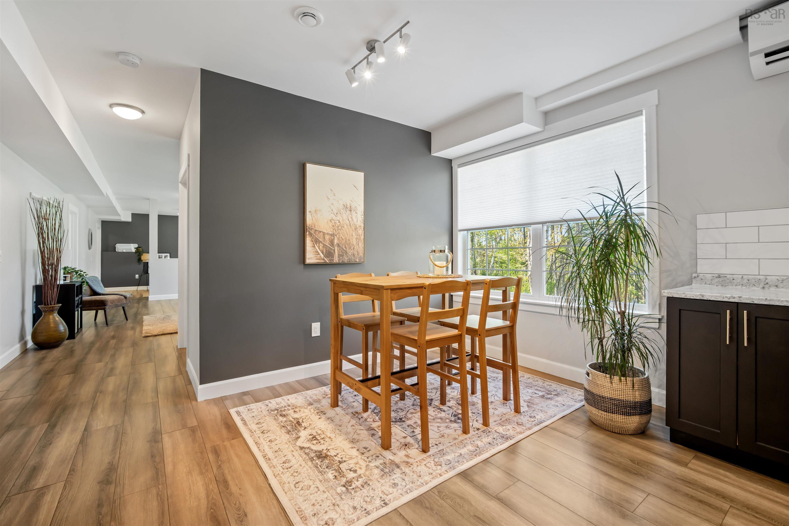 $1,425,000.00: 27/29 27/29 Pioneer Hill, Whites Lake