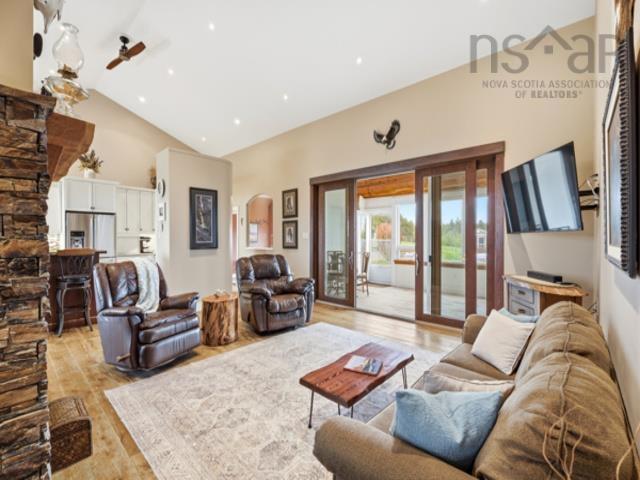 $1,500,000.00: 1102 Cape Jack Road, Cape Jack