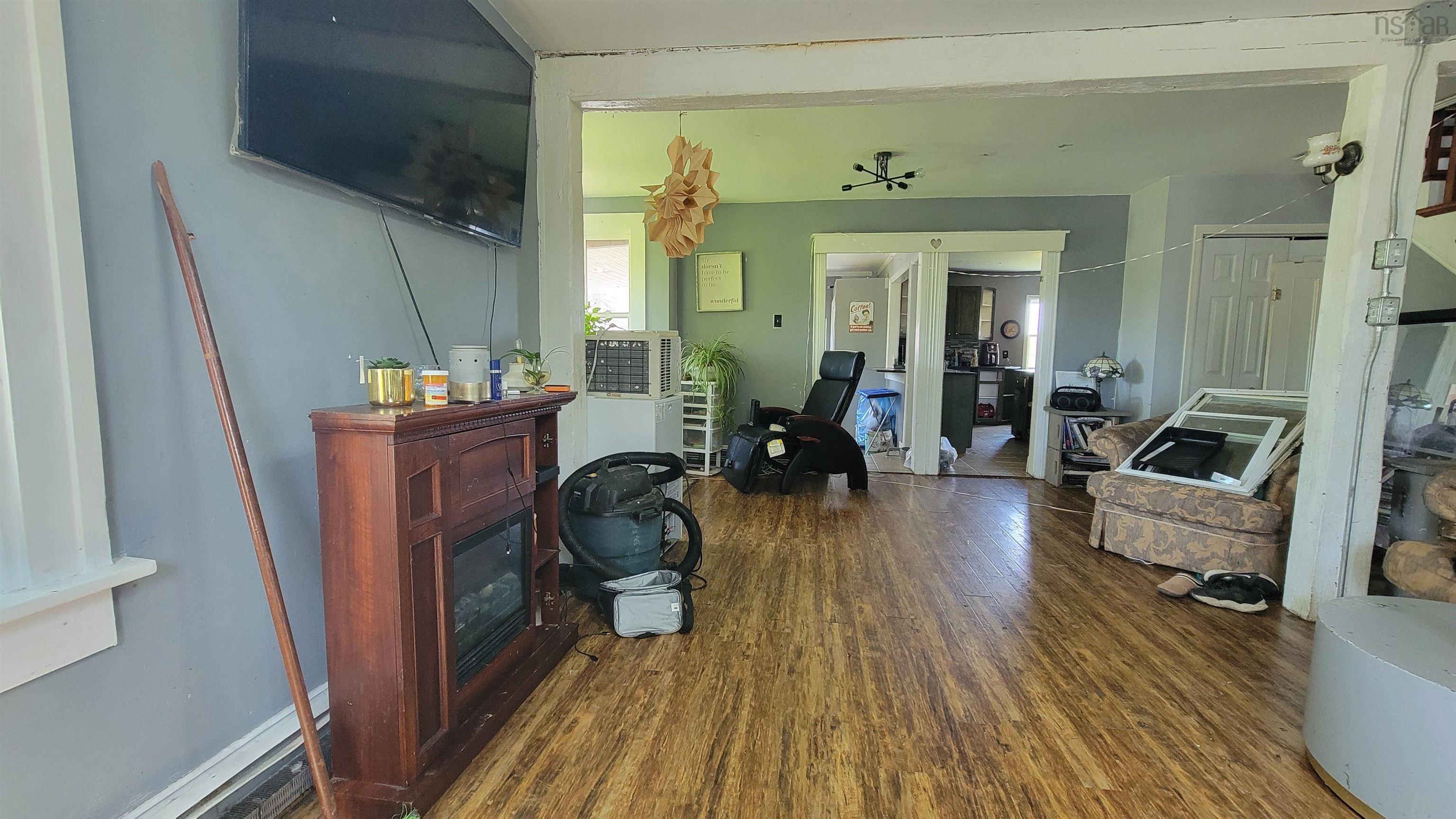$279,900.00: 1641 1 Highway, Wellington