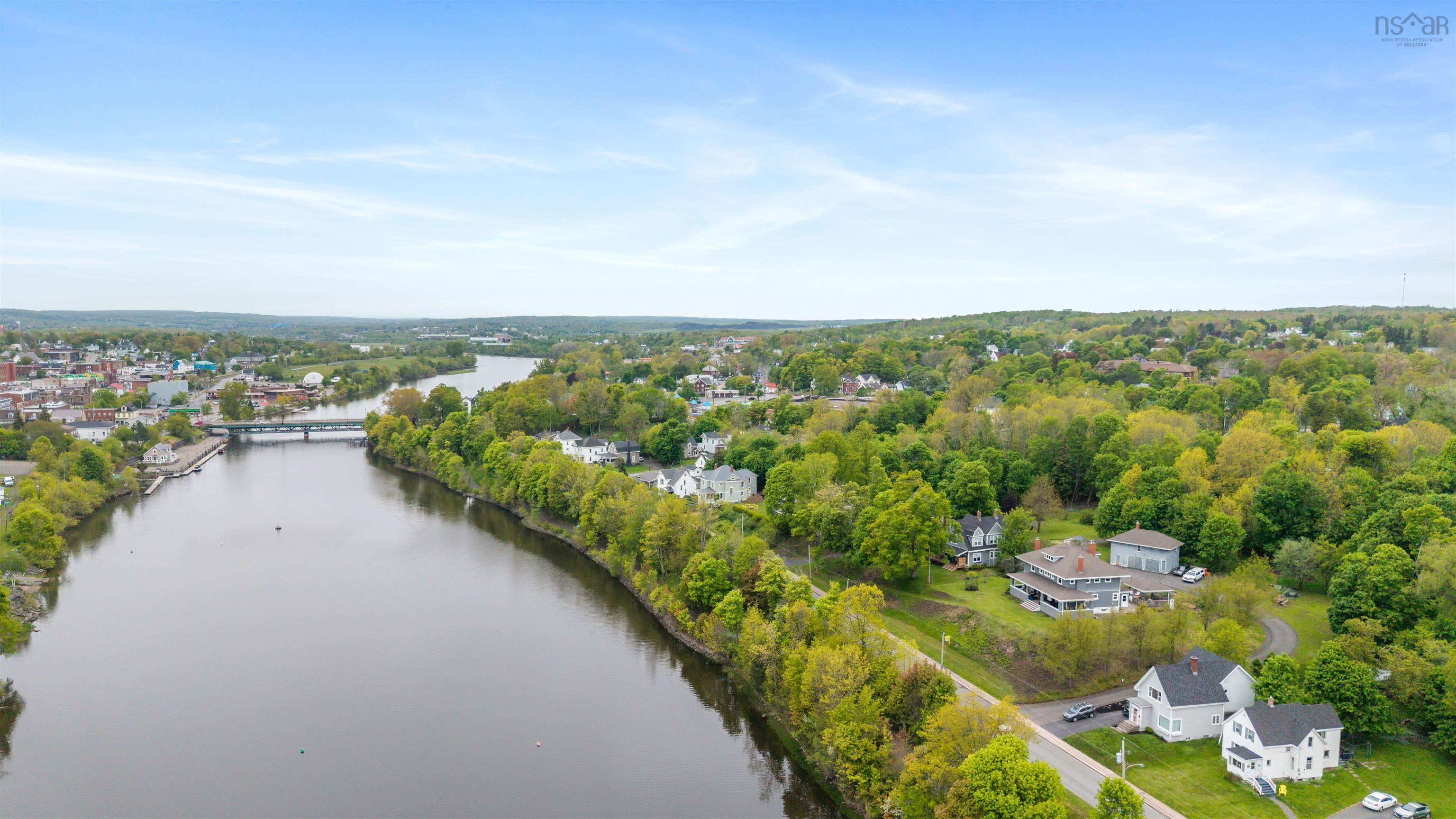 $799,900.00: 192 Terrace Street, New Glasgow