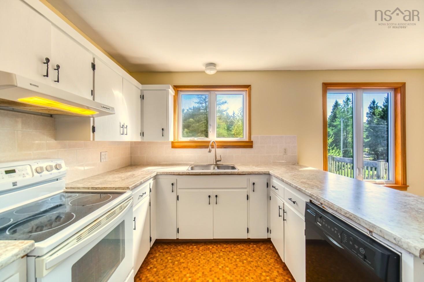 $449,000.00: 4332 Hwy 329, Bayswater
