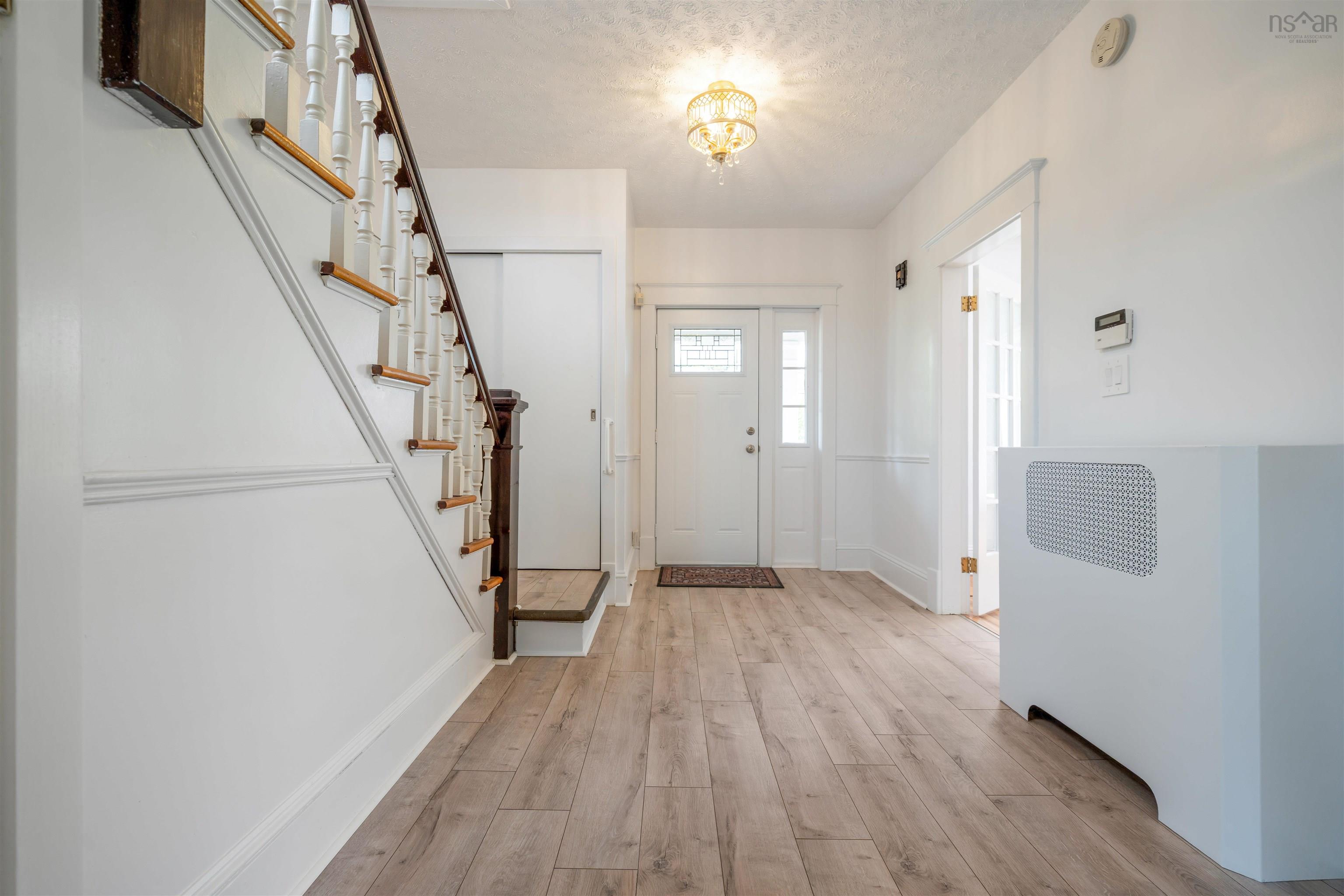 $549,000.00: 1637 North Main Street, Westville