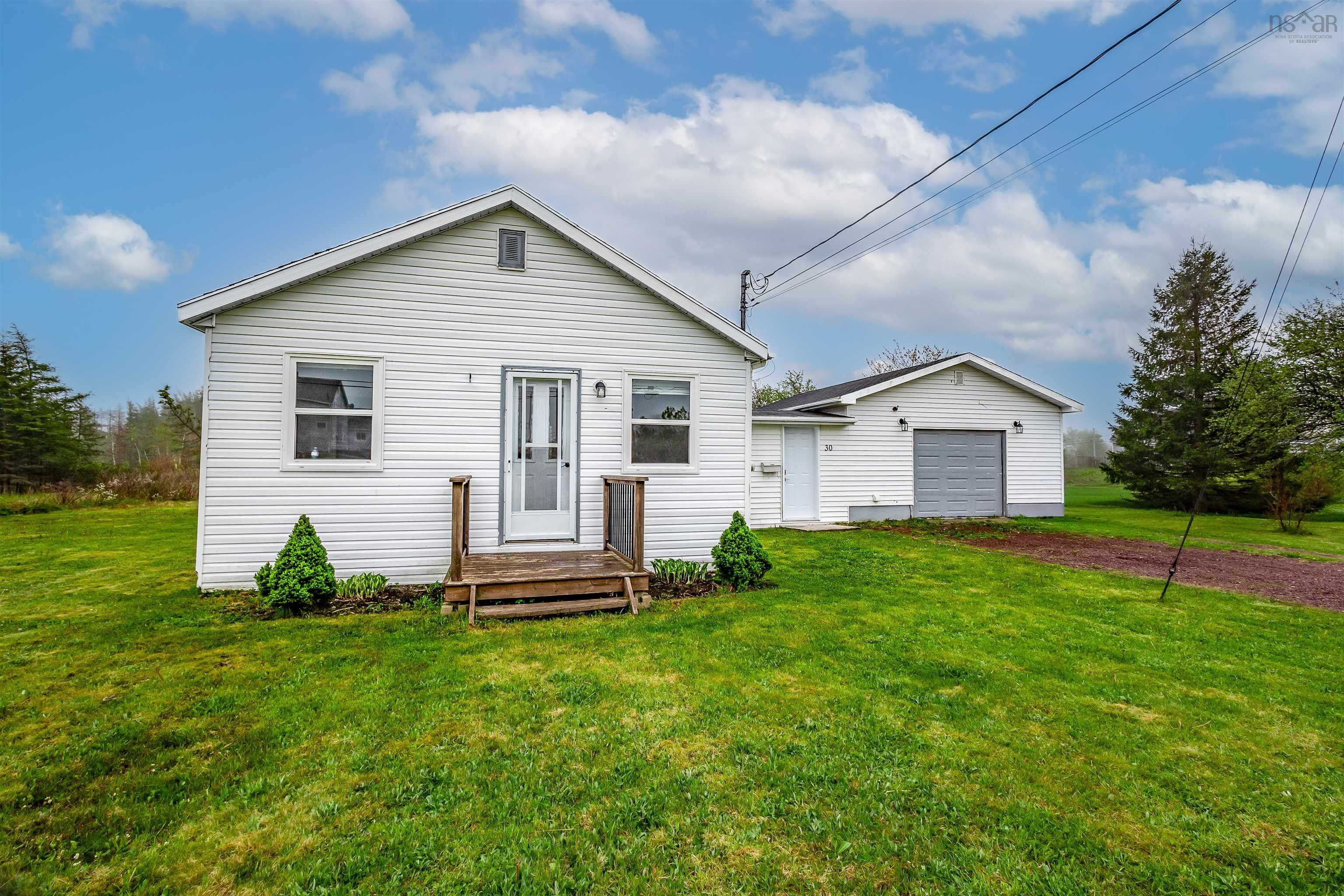 $219,900.00: 30 Thomas Avenue Sydney NS, Mira Road